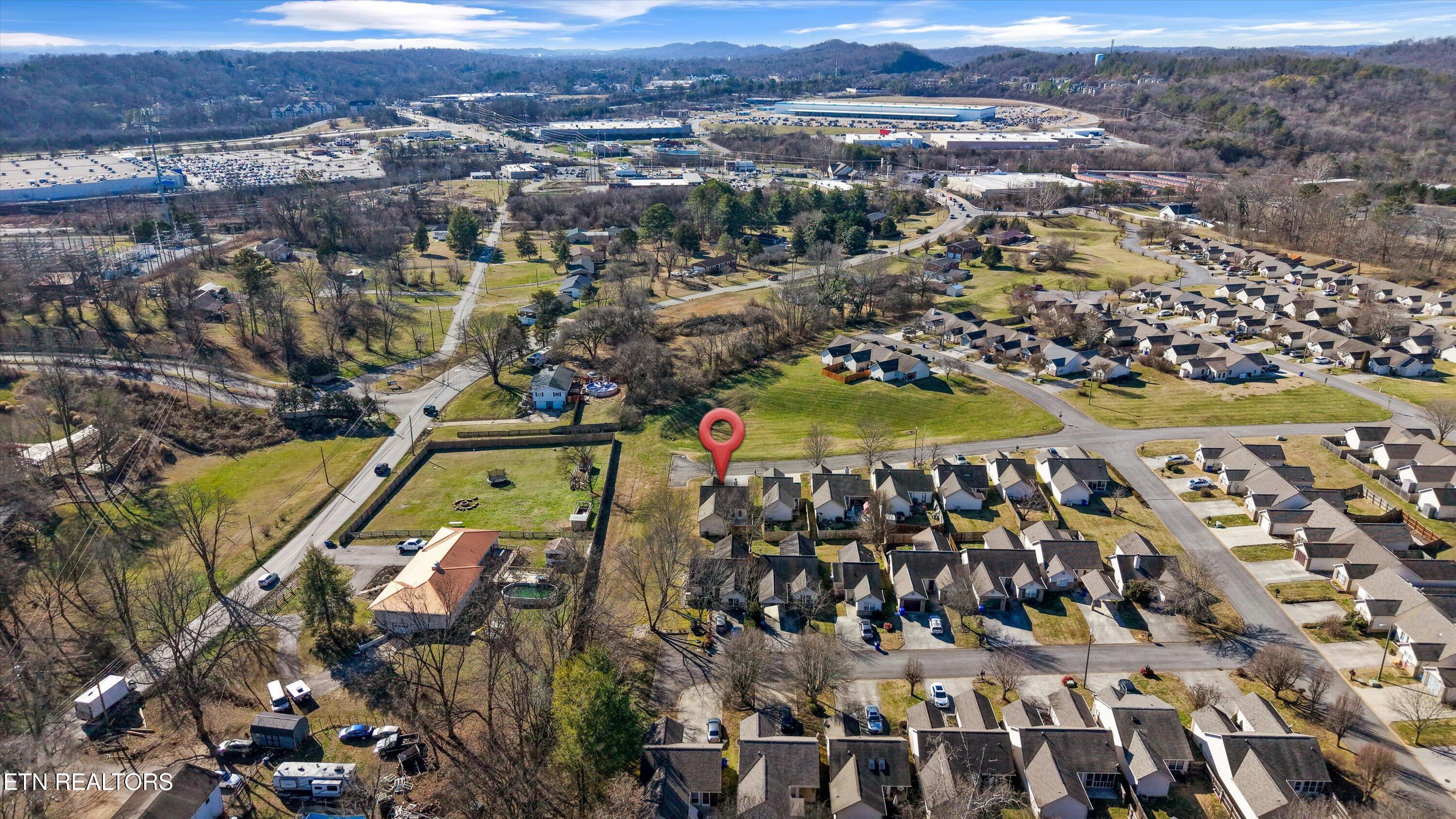 2700 Glacier Way Knoxville TN 37924