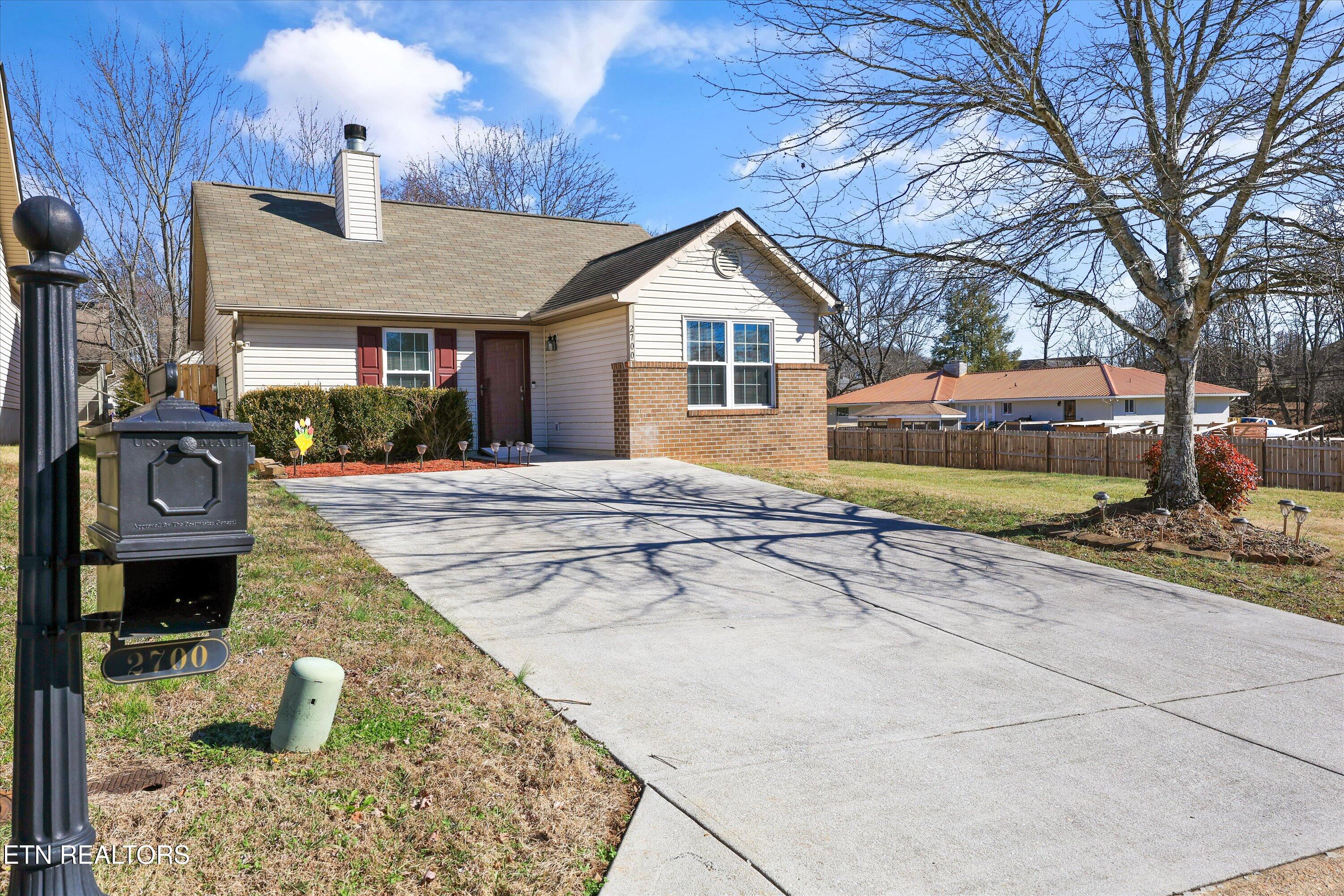 2700 Glacier Way Knoxville TN 37924