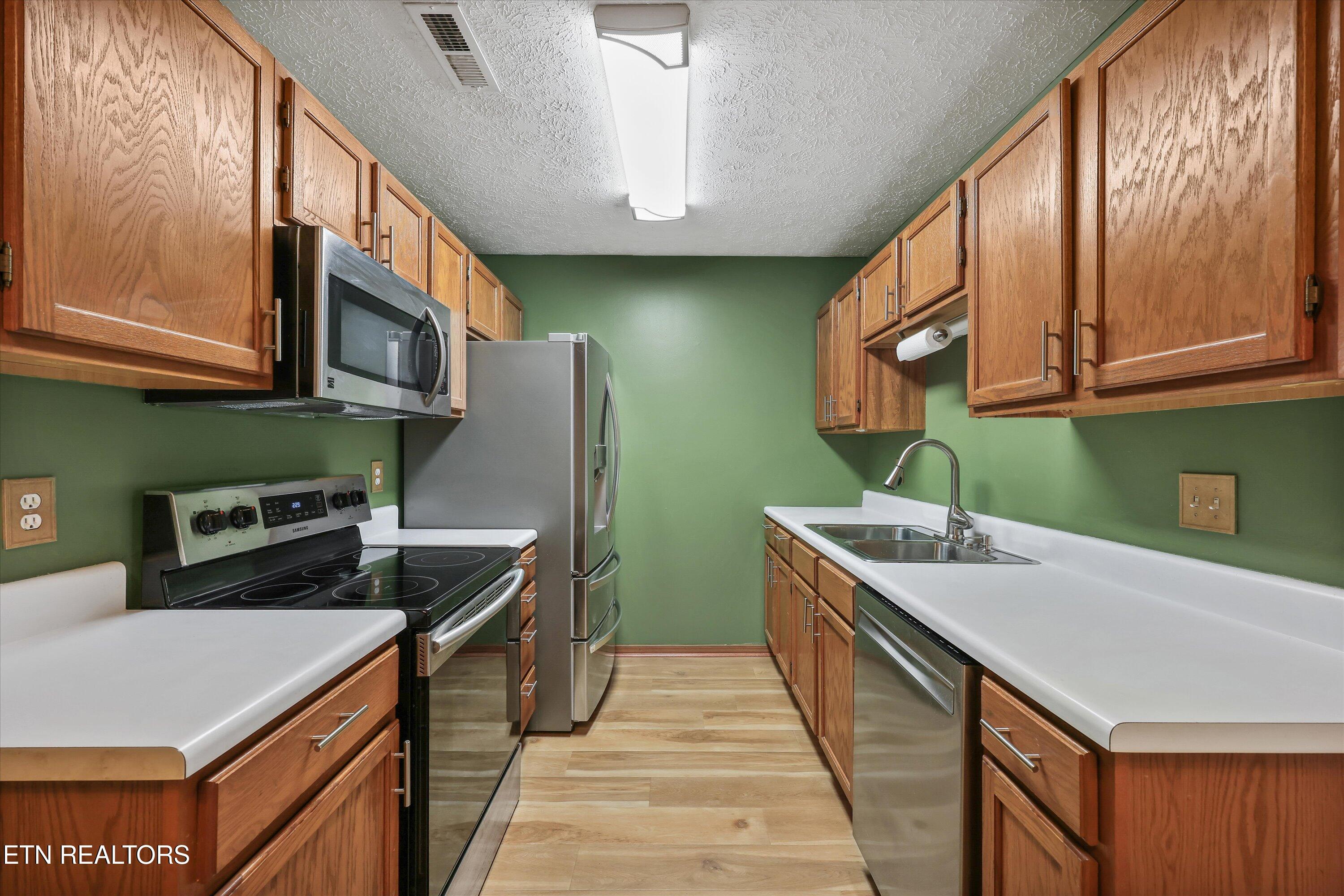 2700 Glacier Way Knoxville TN 37924