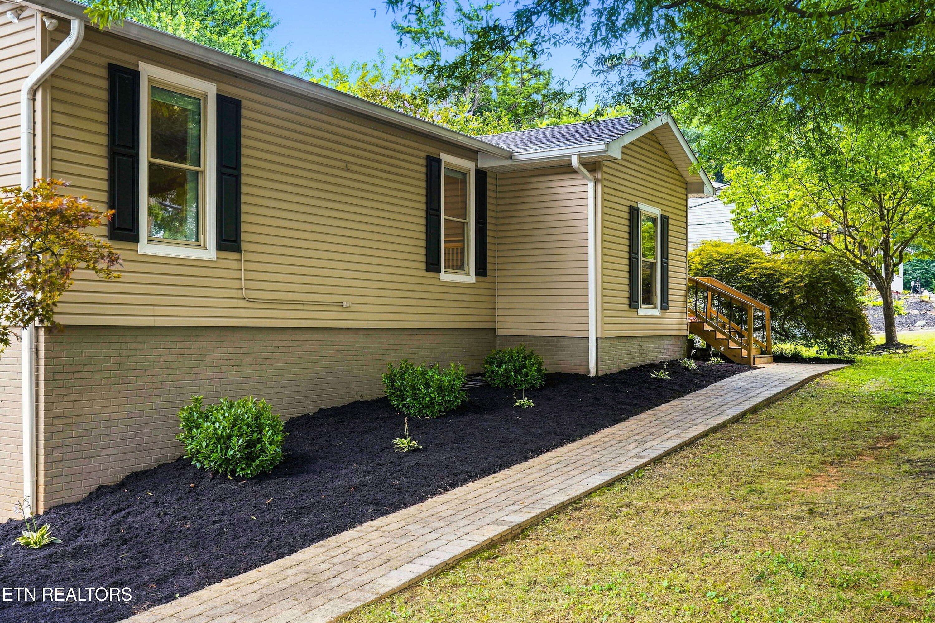 120 Cogdill Road Knoxville TN 37922