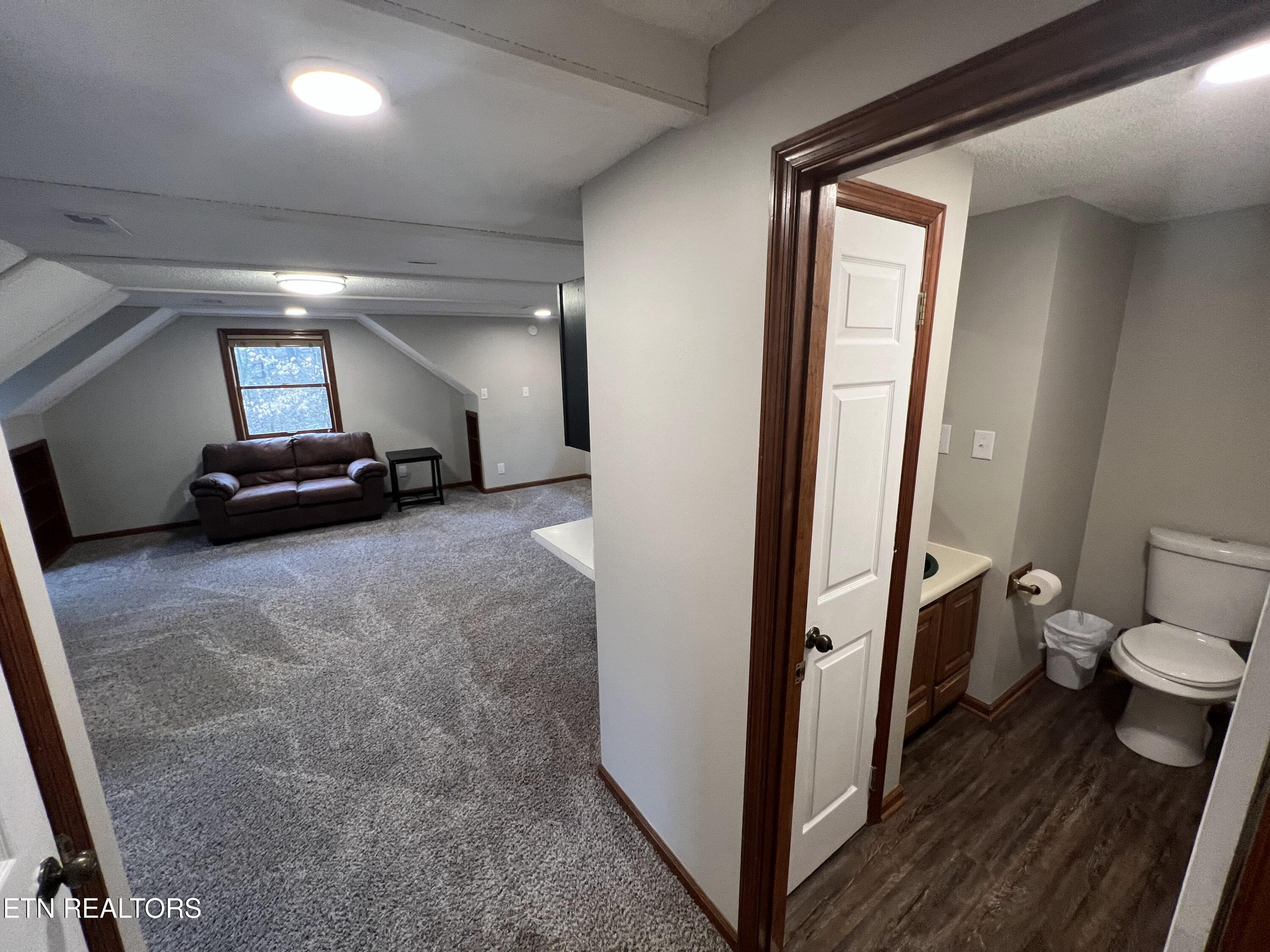 2529 Tall Pine Lane Knoxville TN 37920