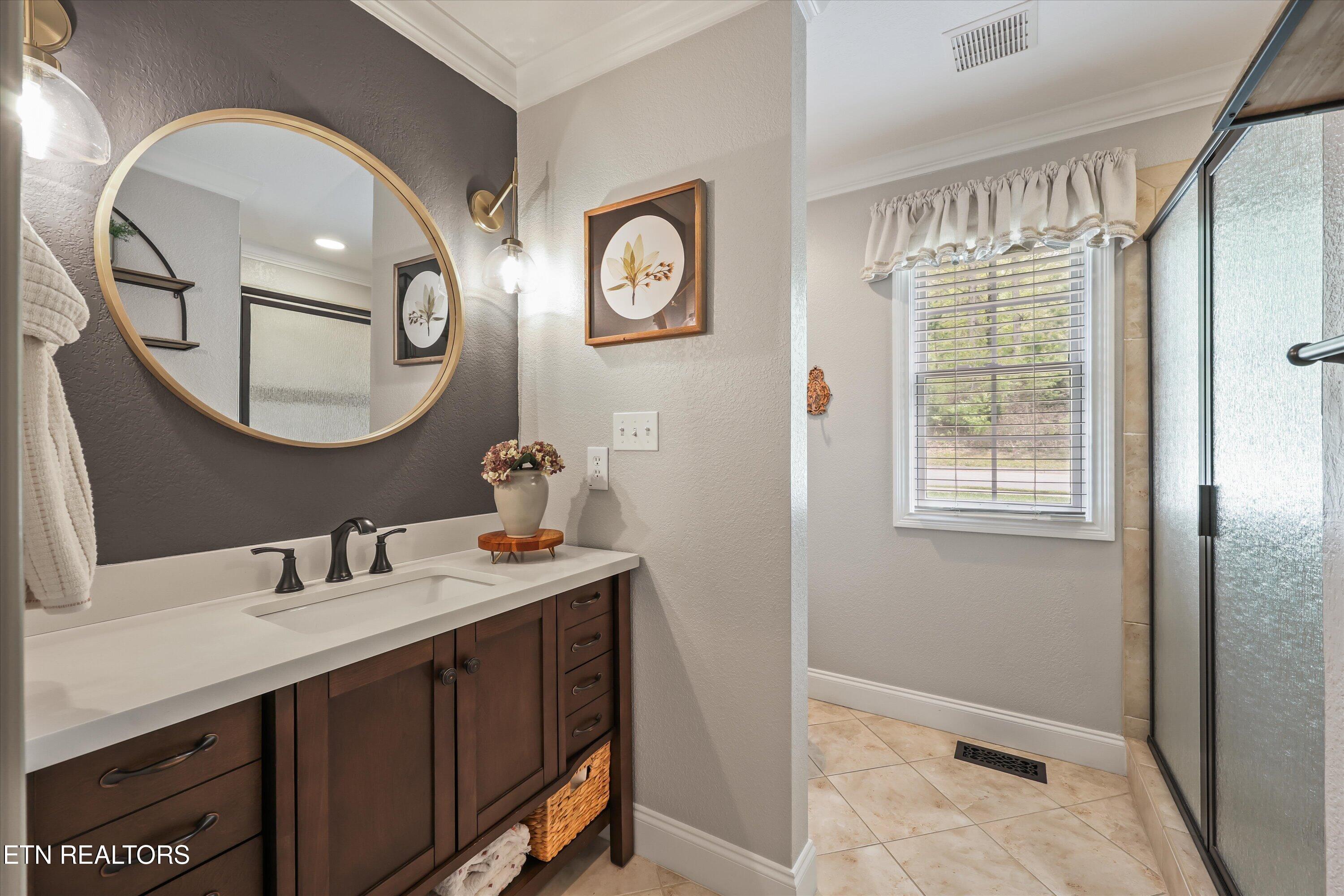 130 Timber Circle Lenoir City TN 37772