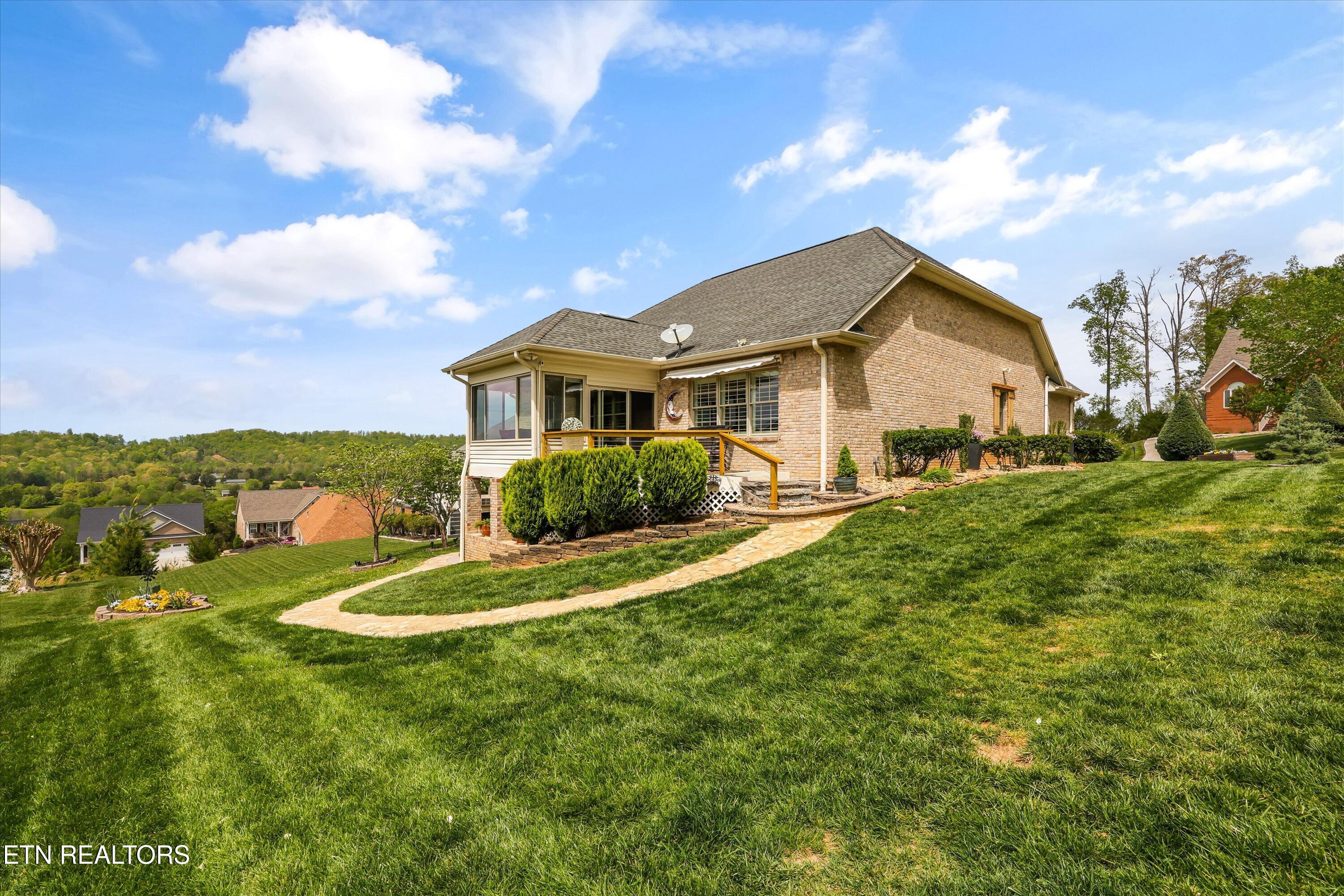 130 Timber Circle Lenoir City TN 37772