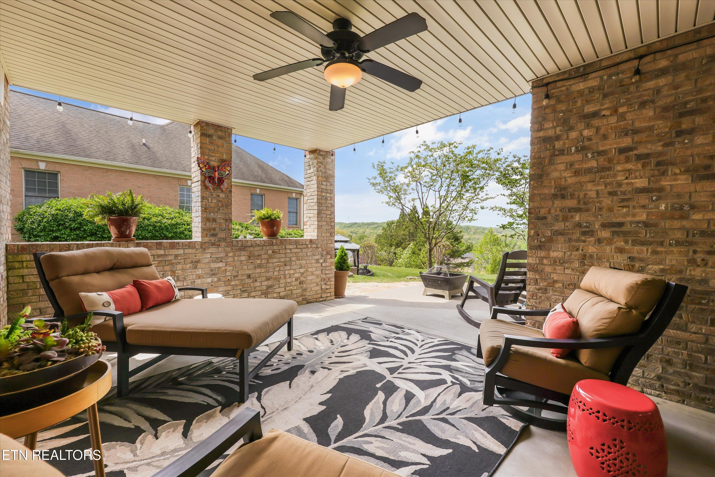 130 Timber Circle Lenoir City TN 37772
