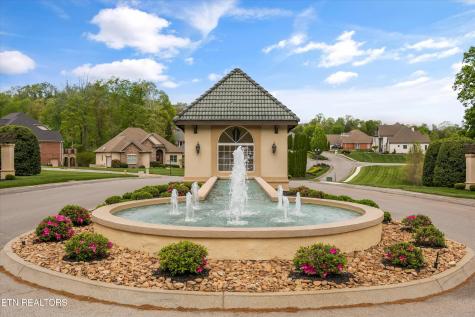 130 Timber Circle Lenoir City TN 37772