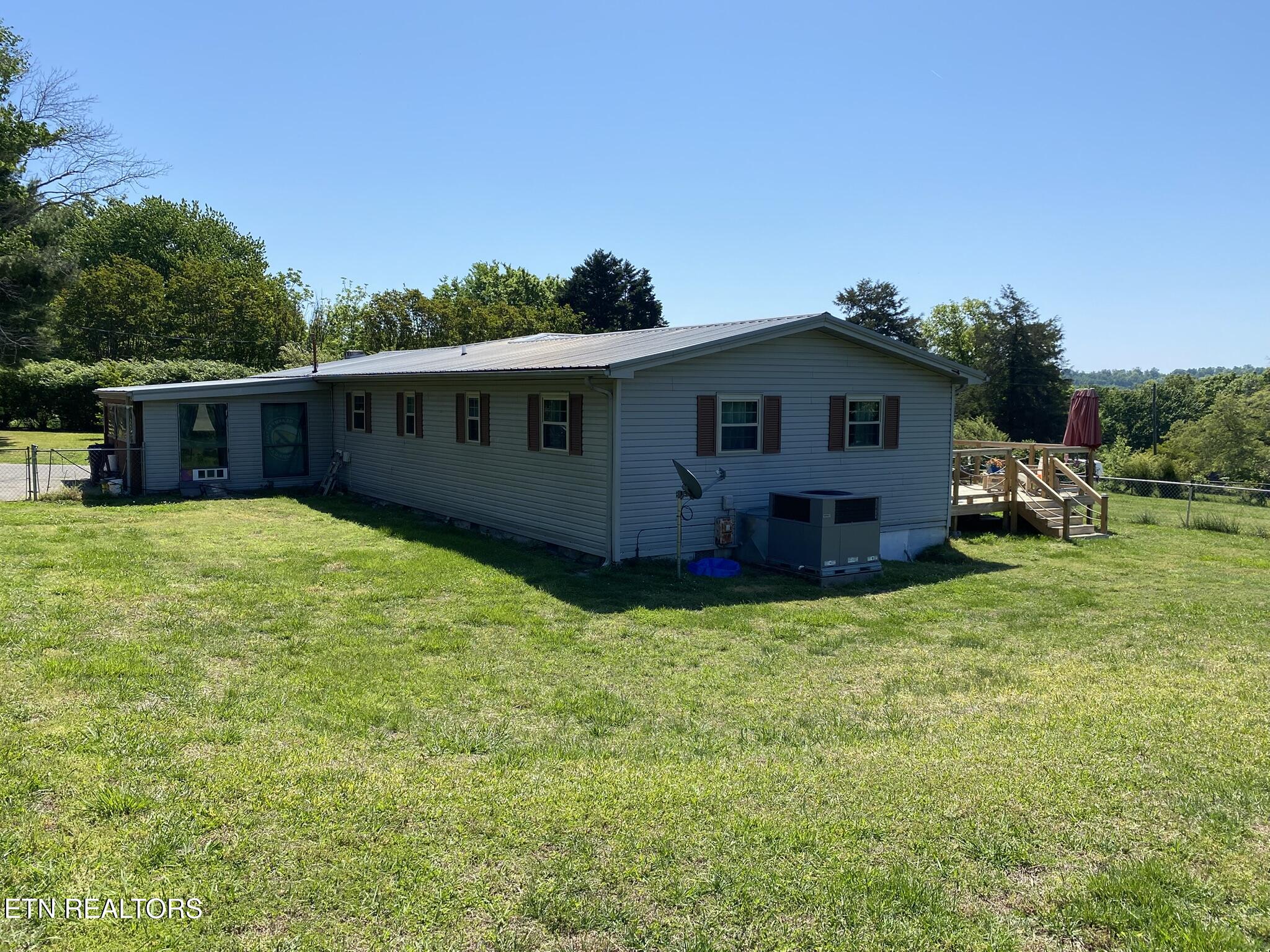 285 County Road 260 Niota TN 37826