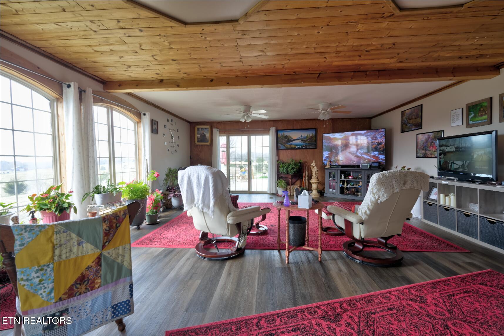 285 County Road 260 Niota TN 37826