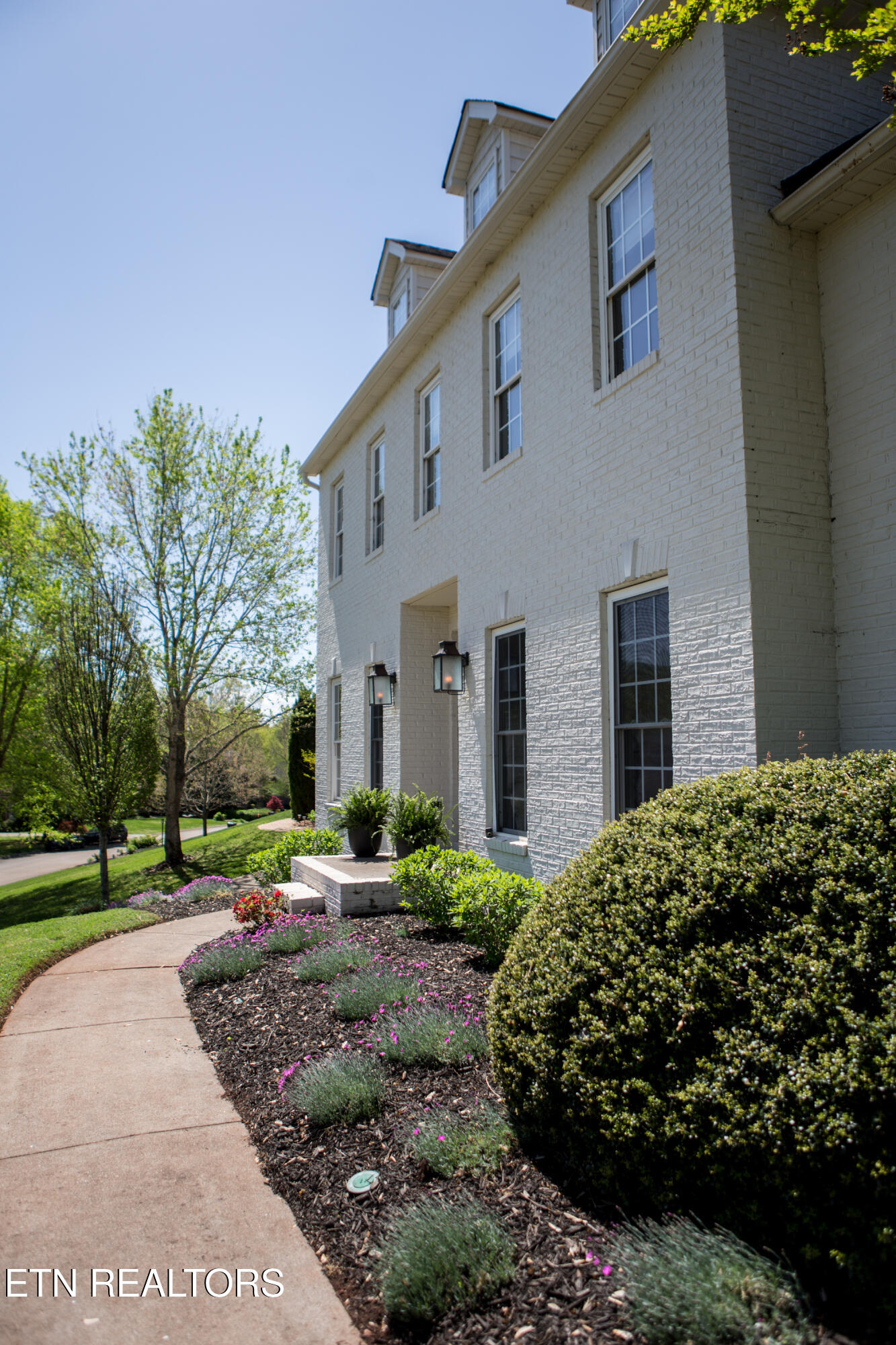 8719 Hollingsfield Drive Knoxville TN 37922