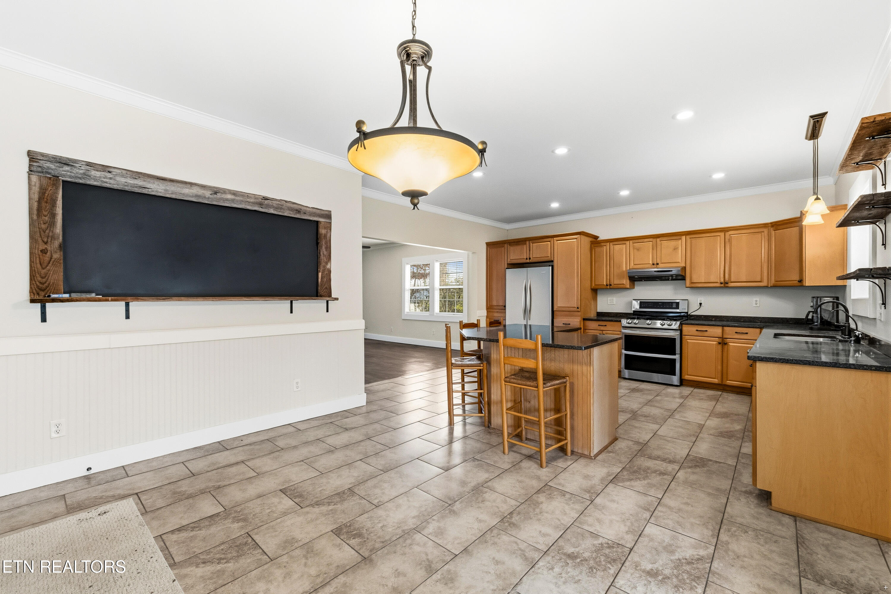 2520 W Beaver Creek Drive Powell TN 37849