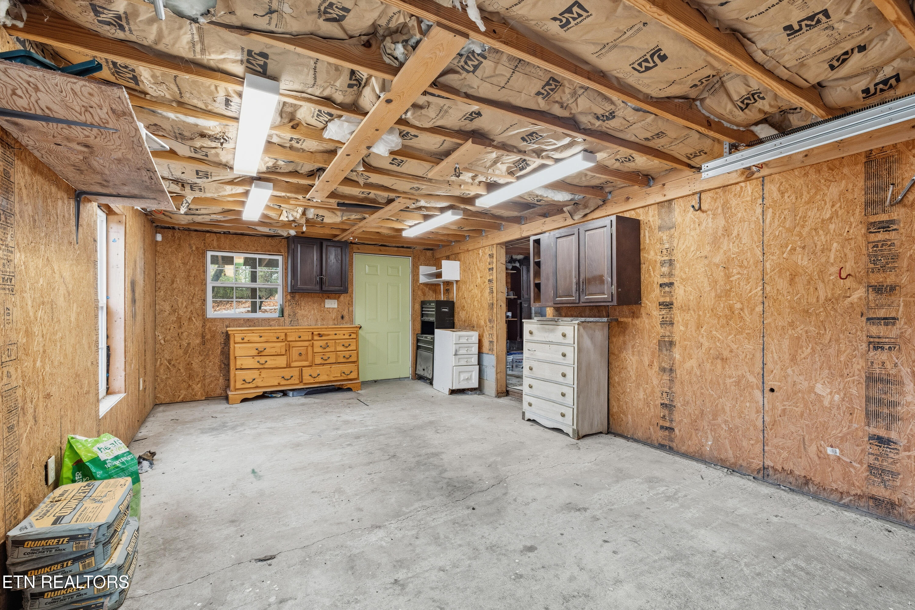 2520 W Beaver Creek Drive Powell TN 37849