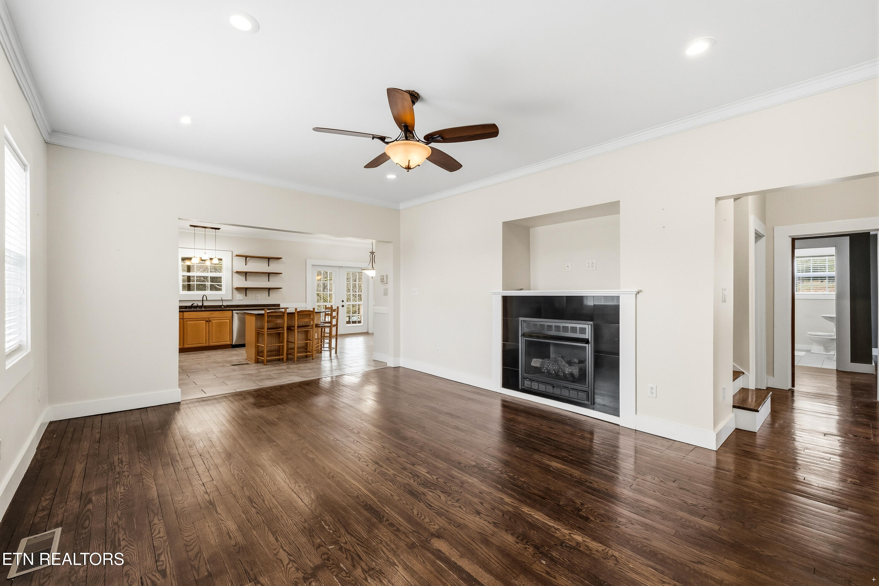 2520 W Beaver Creek Drive Powell TN 37849