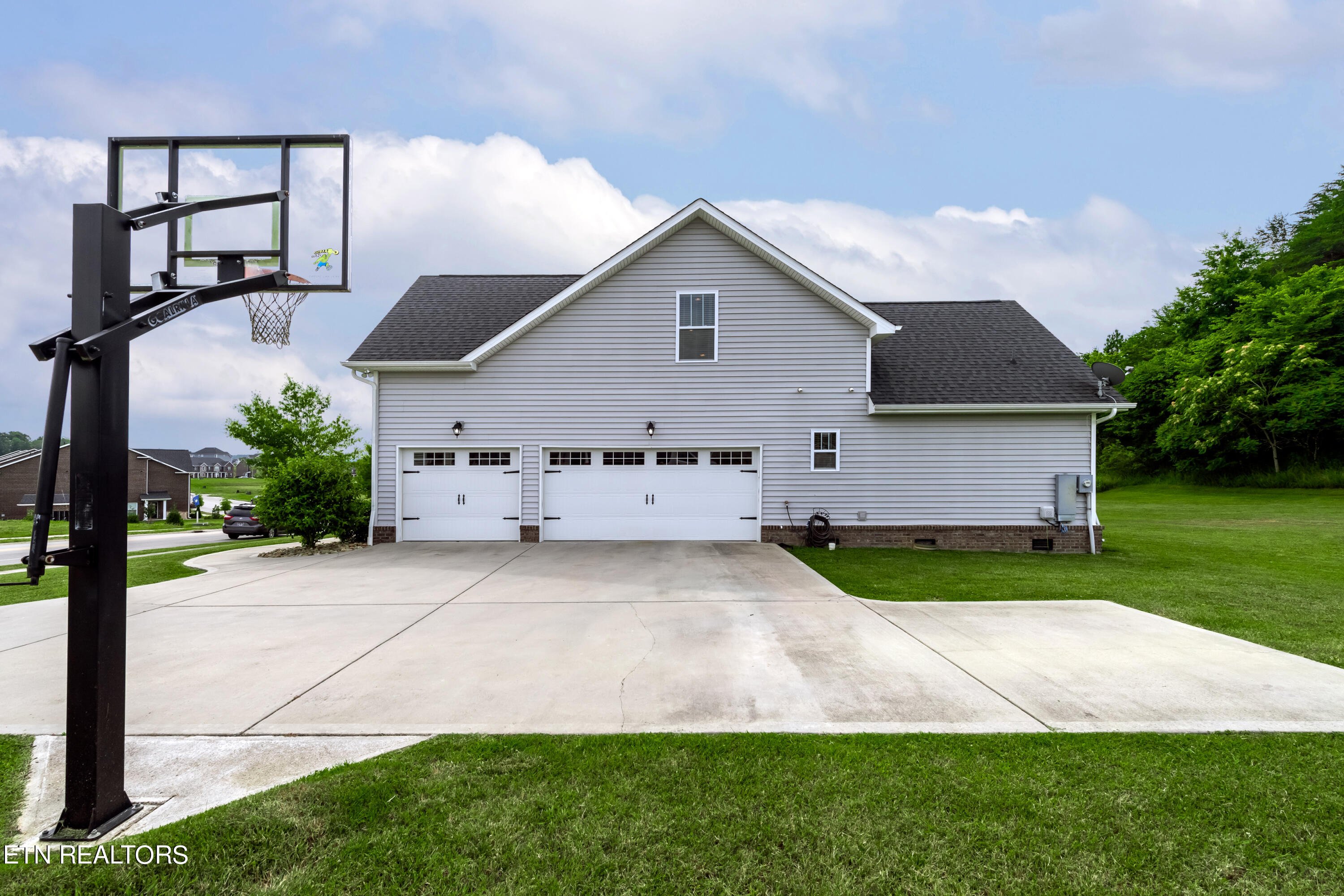 485 Broadberry Avenue Oak Ridge TN 37830