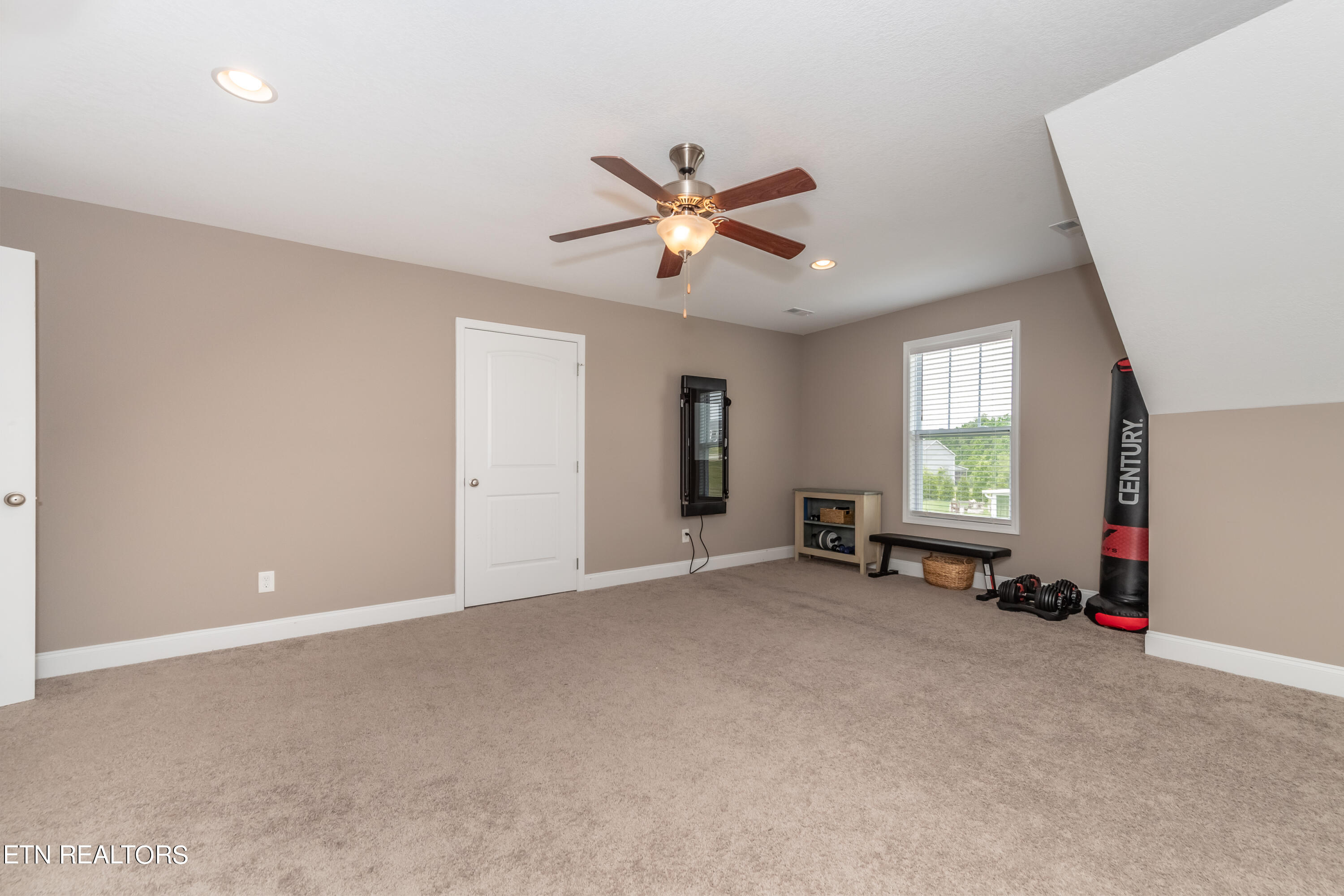 485 Broadberry Avenue Oak Ridge TN 37830