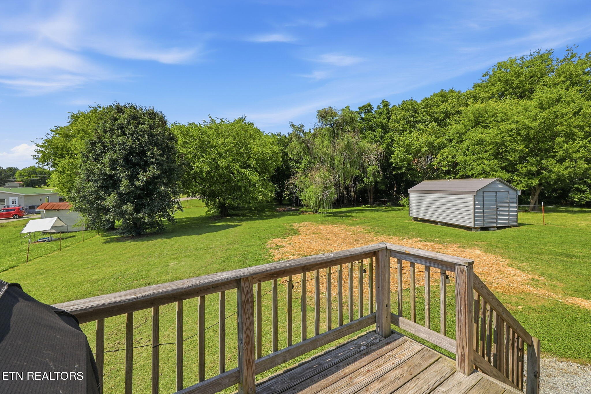 293 E Watkins Road Loudon TN 37774