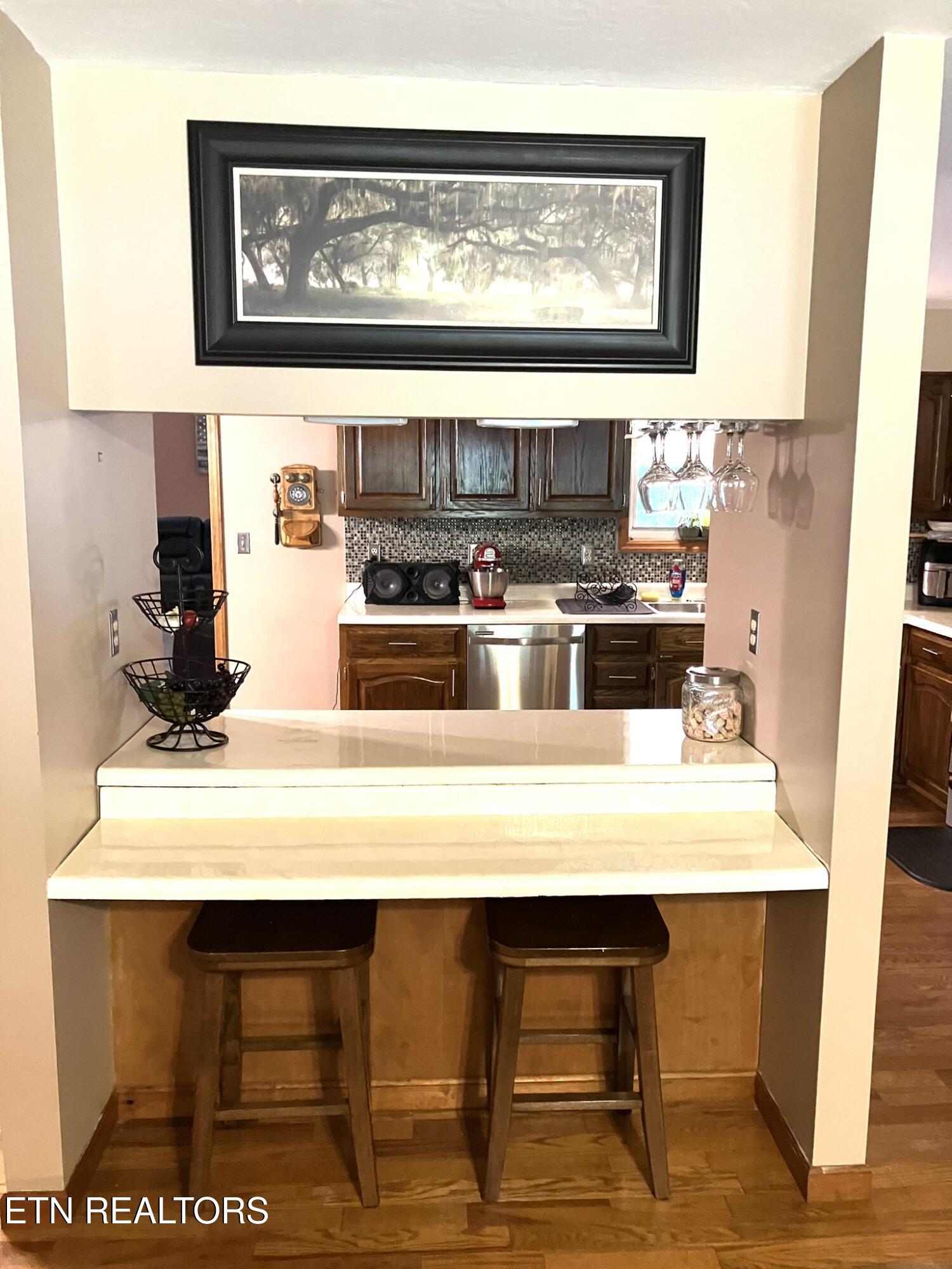 2712 Tinchtown Road Jamestown TN 38556