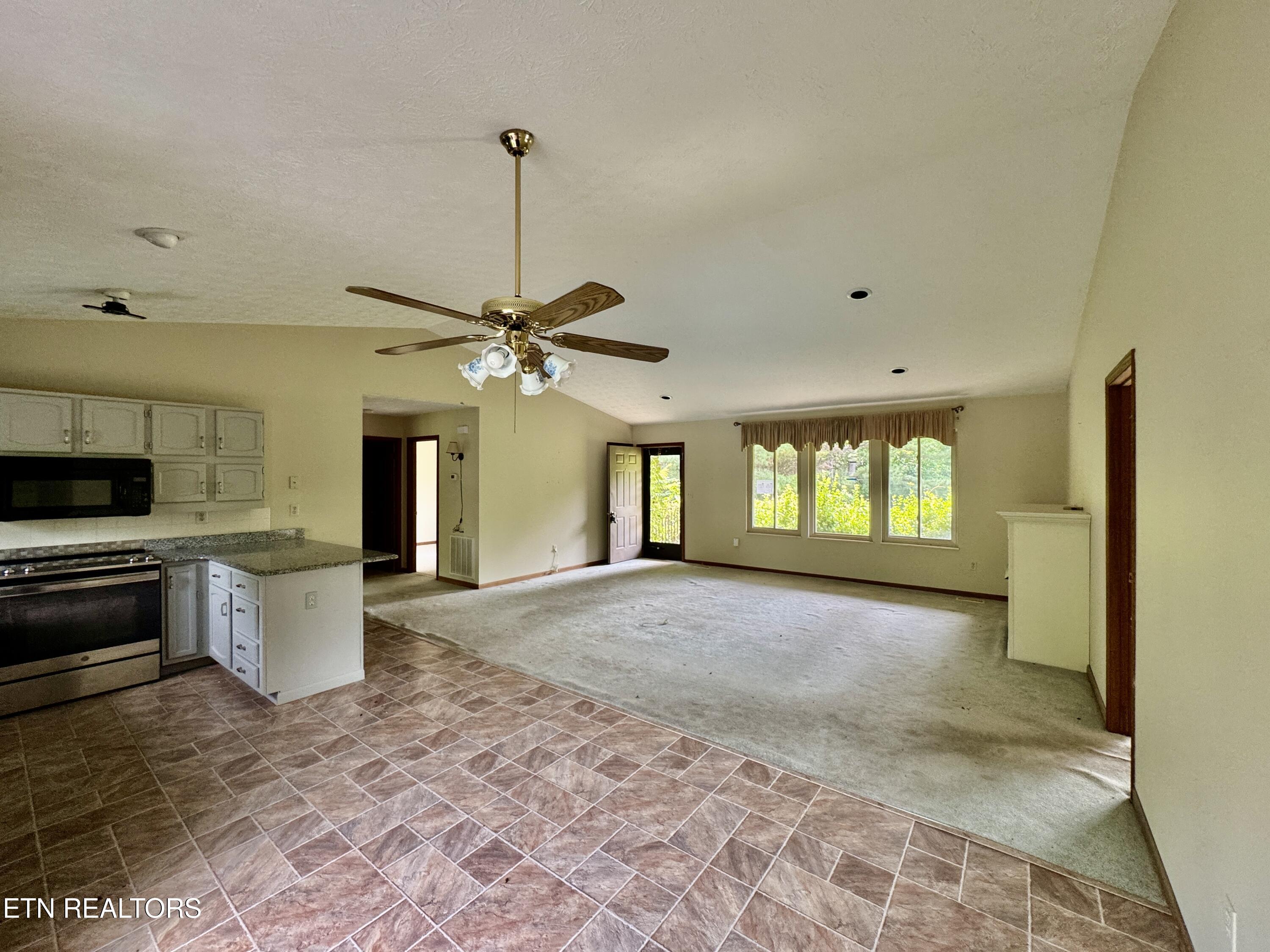 529 Peanut Road Parrottsville TN 37843