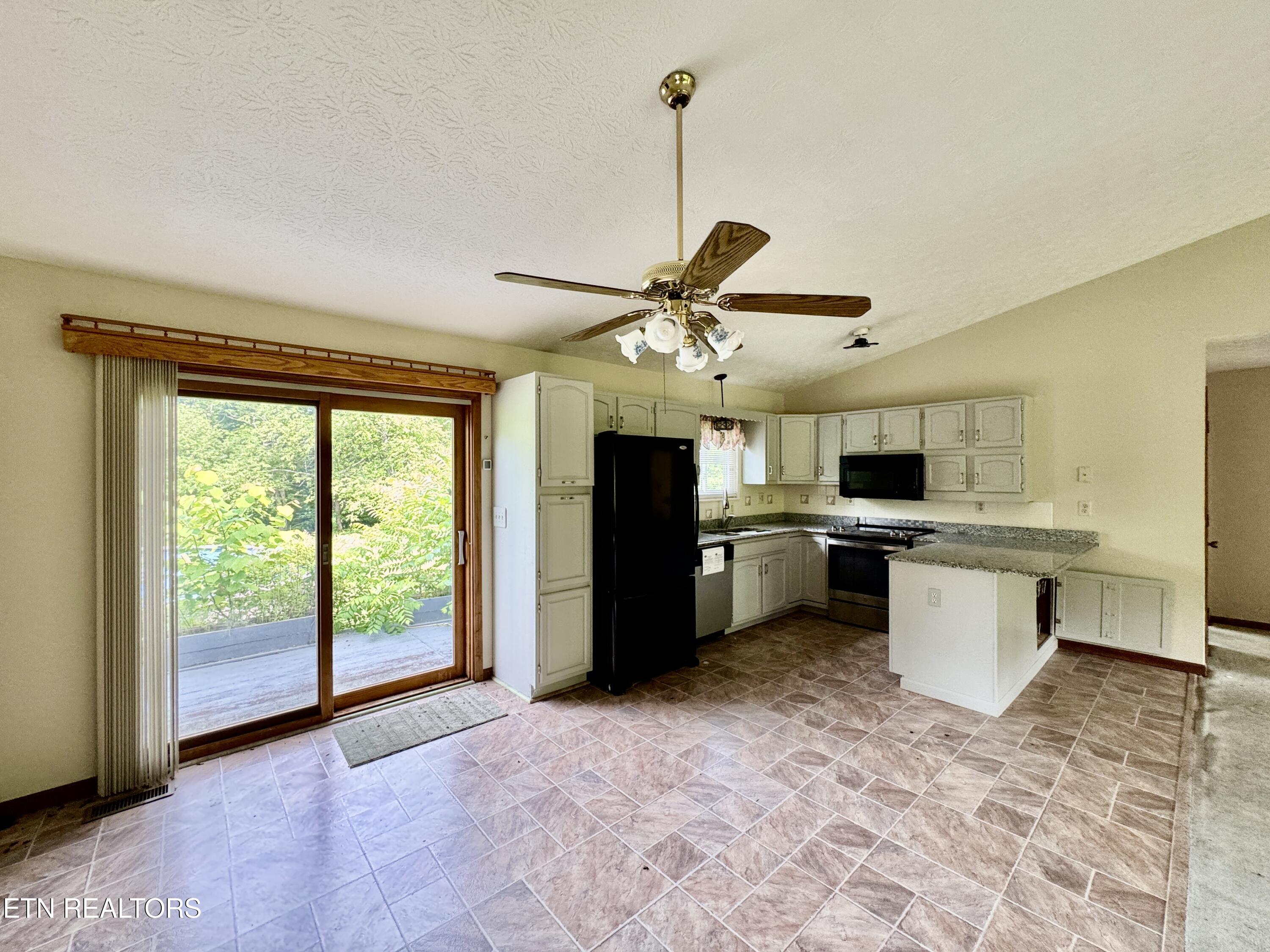 529 Peanut Road Parrottsville TN 37843