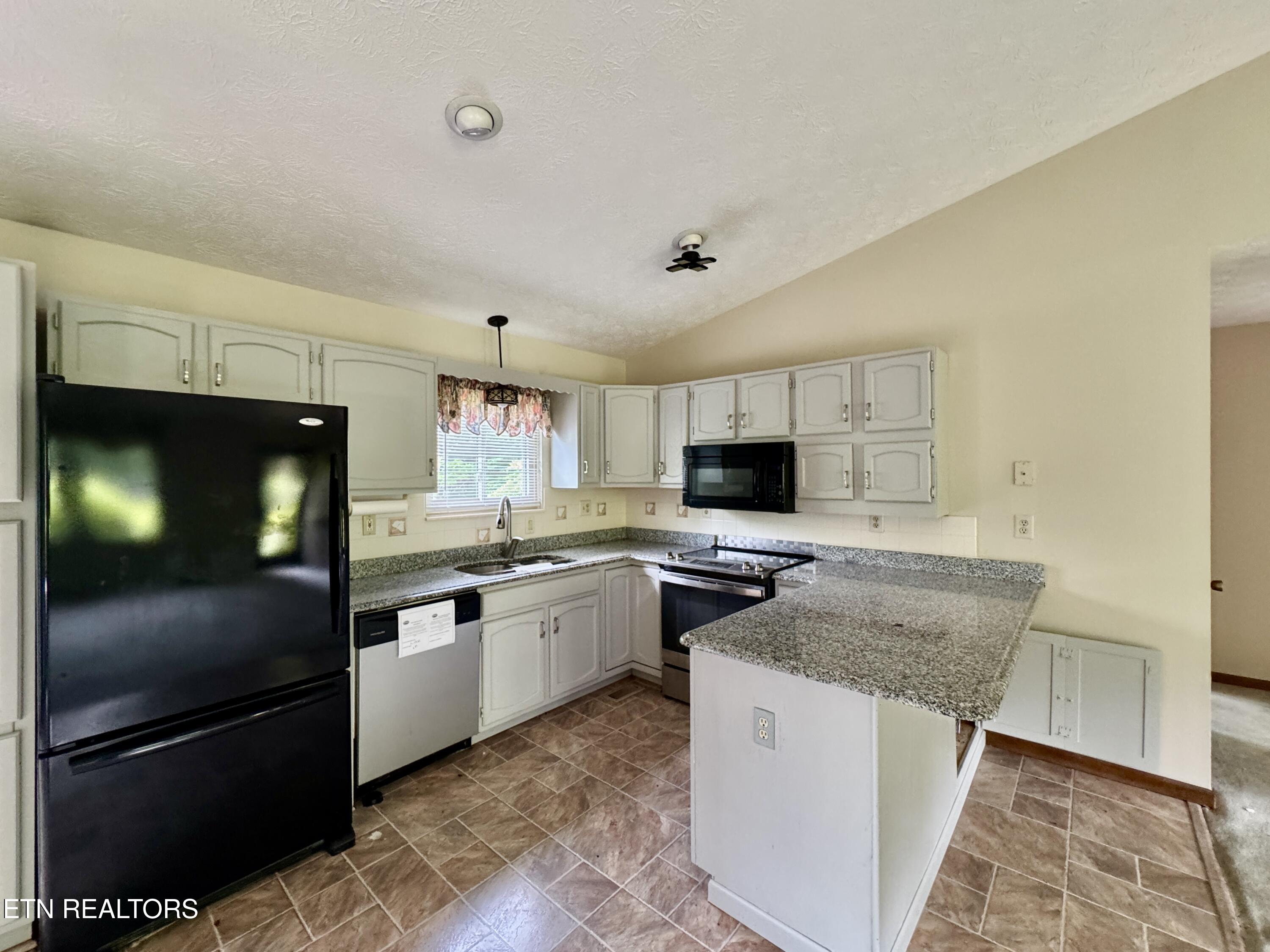 529 Peanut Road Parrottsville TN 37843