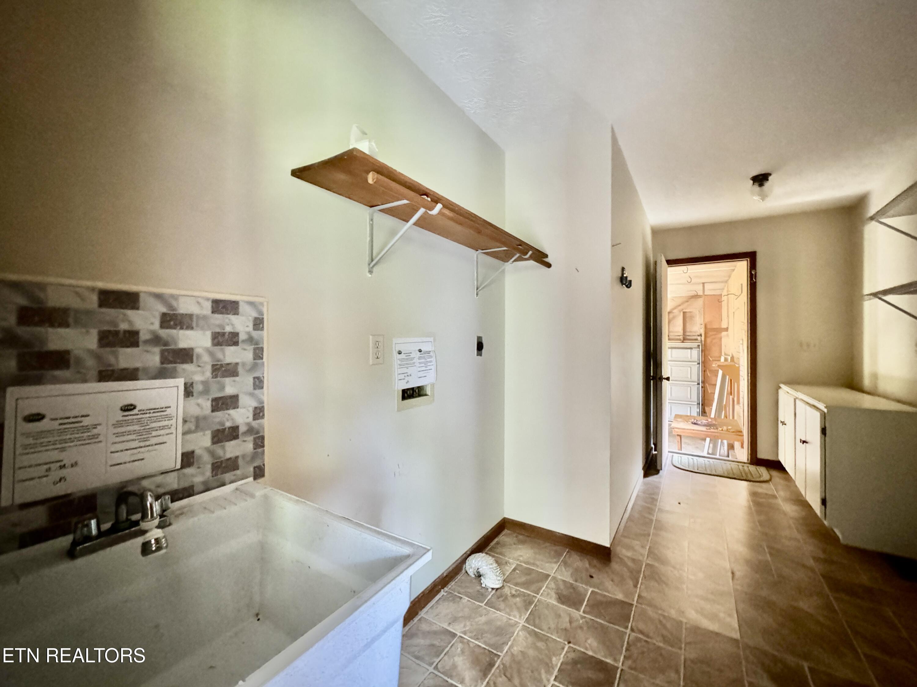 529 Peanut Road Parrottsville TN 37843