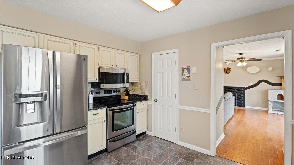 8028 Landon Park Way Powell TN 37849