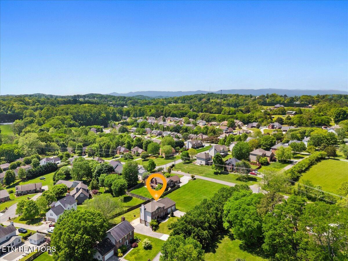 8028 Landon Park Way Powell TN 37849