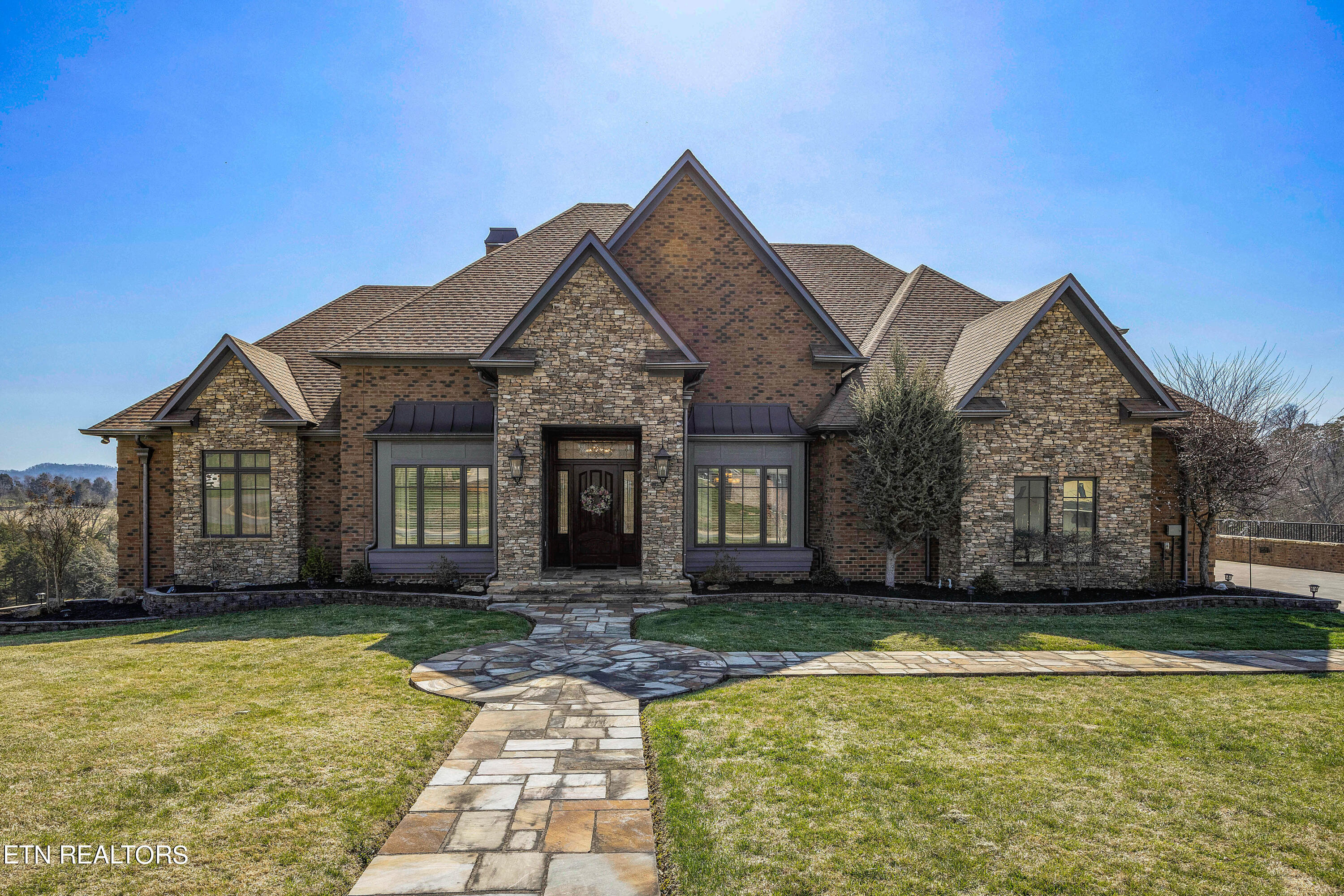 1919 Legend View Court Sevierville TN 37862