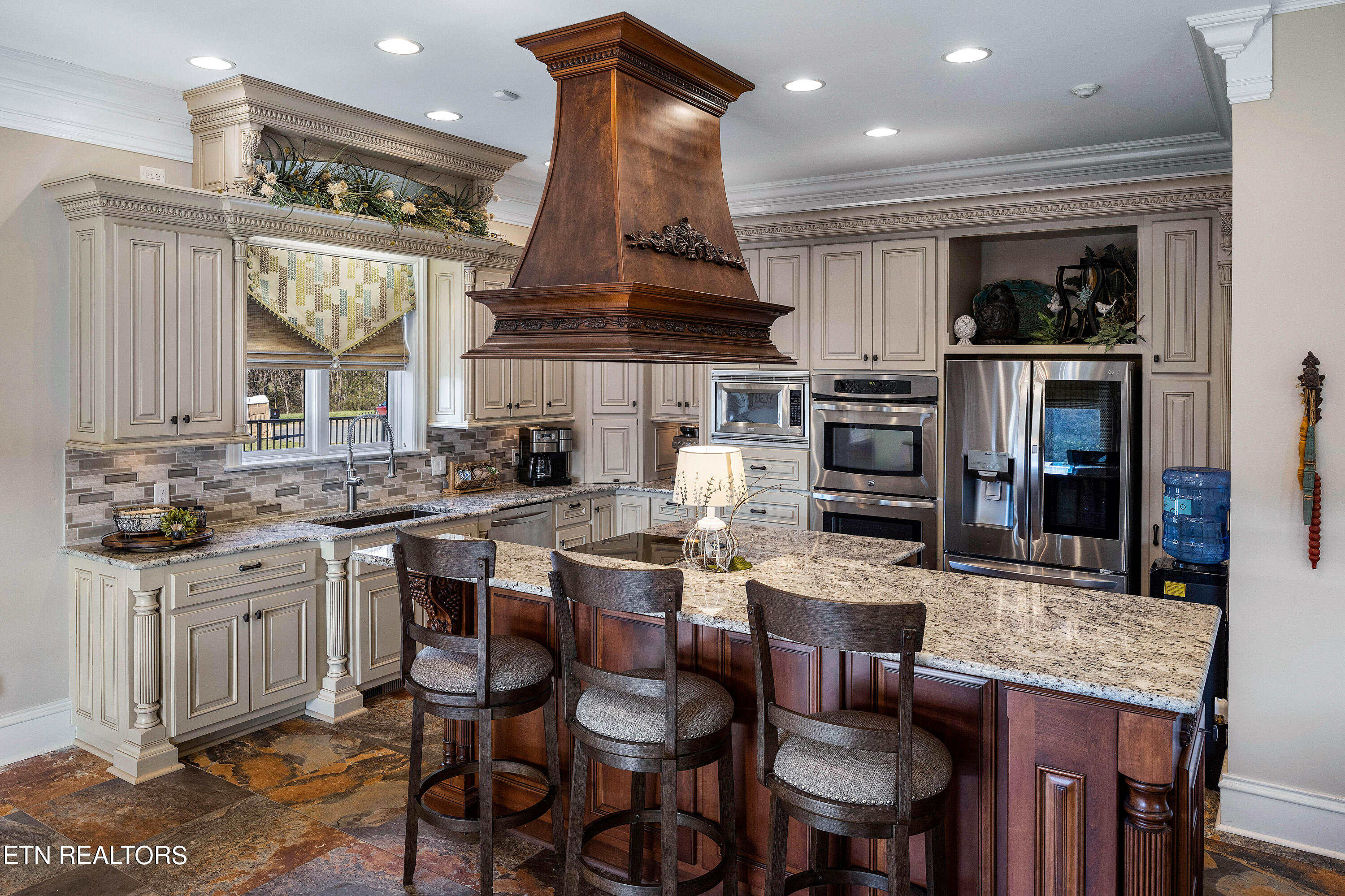 1919 Legend View Court Sevierville TN 37862