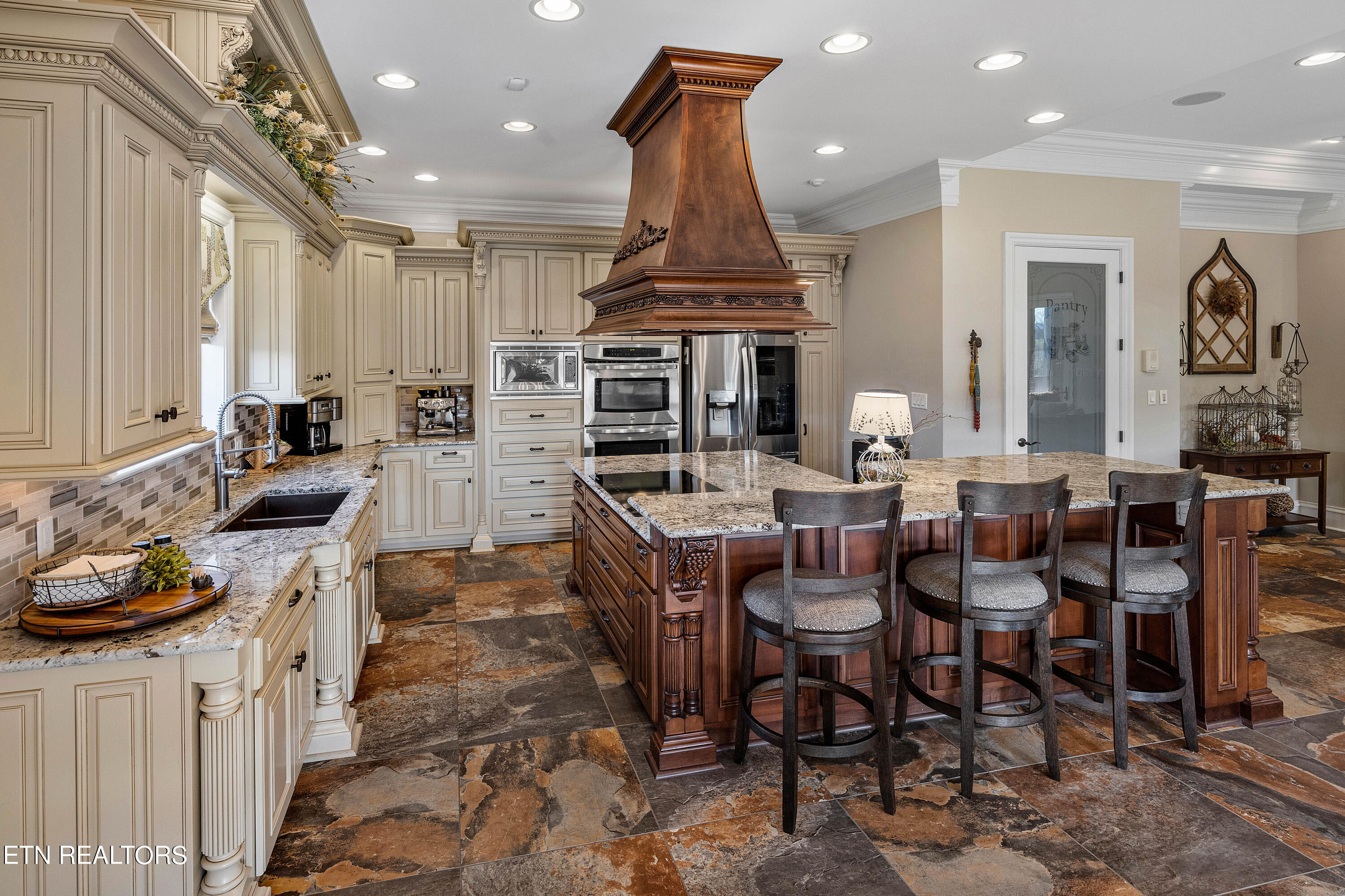 1919 Legend View Court Sevierville TN 37862