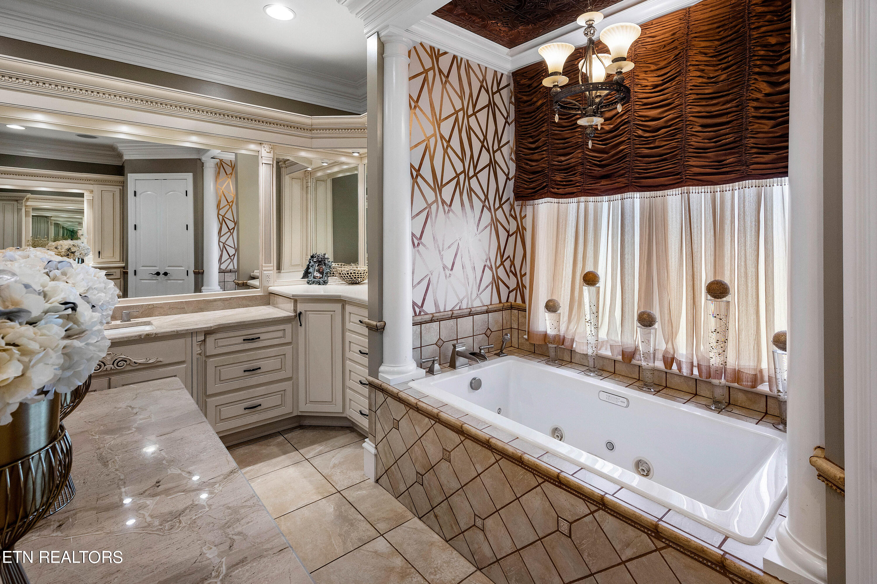 1919 Legend View Court Sevierville TN 37862