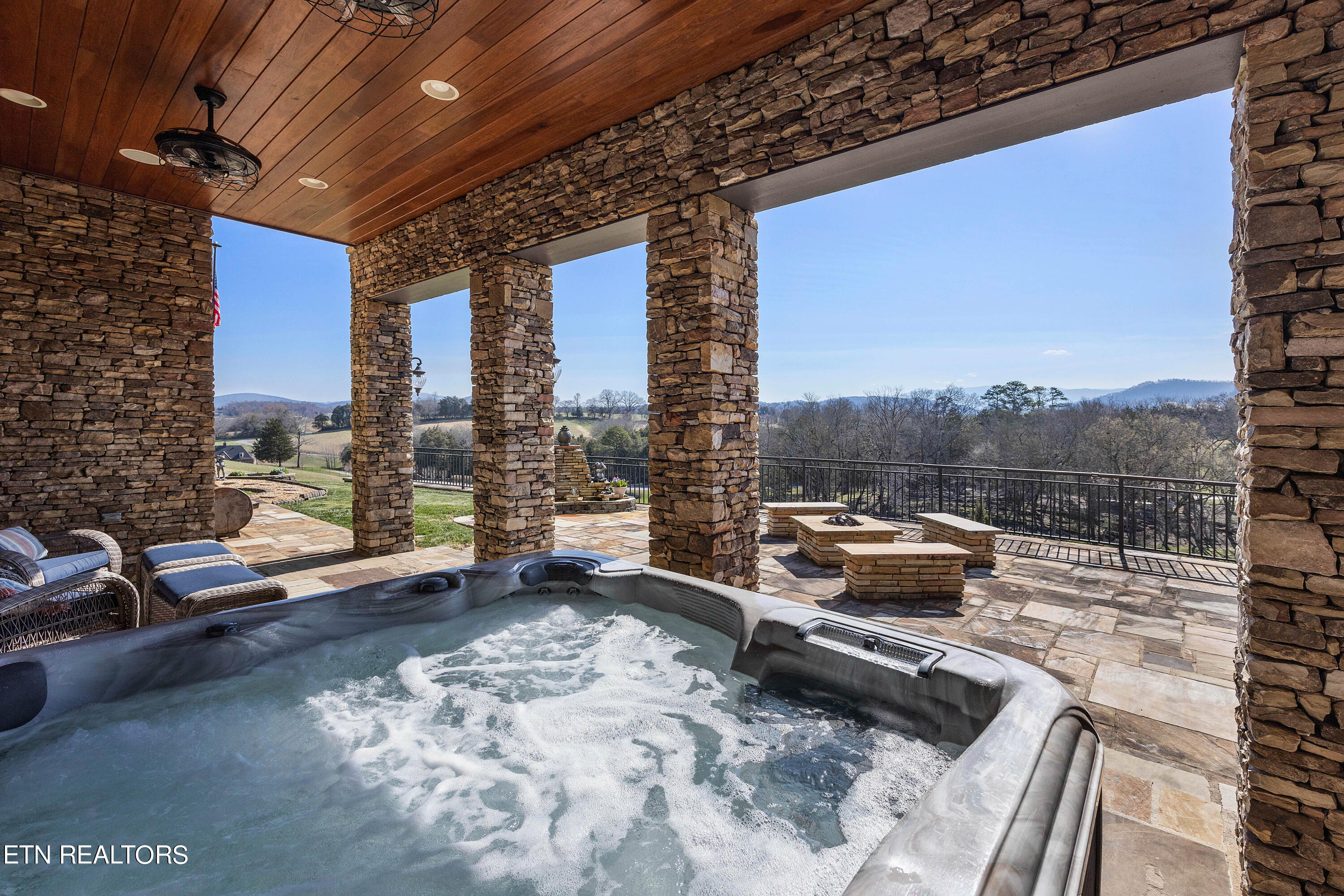 1919 Legend View Court Sevierville TN 37862