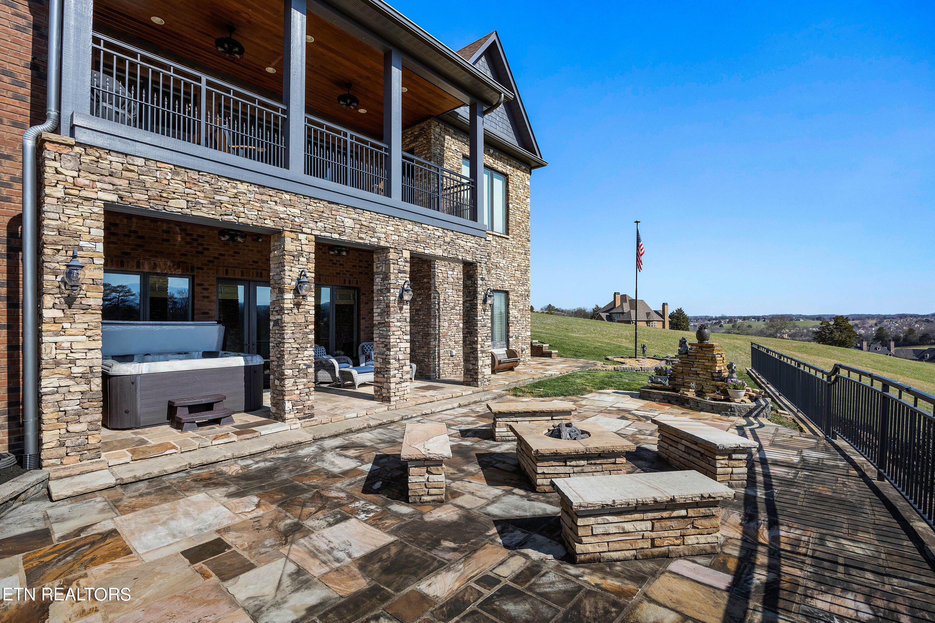 1919 Legend View Court Sevierville TN 37862
