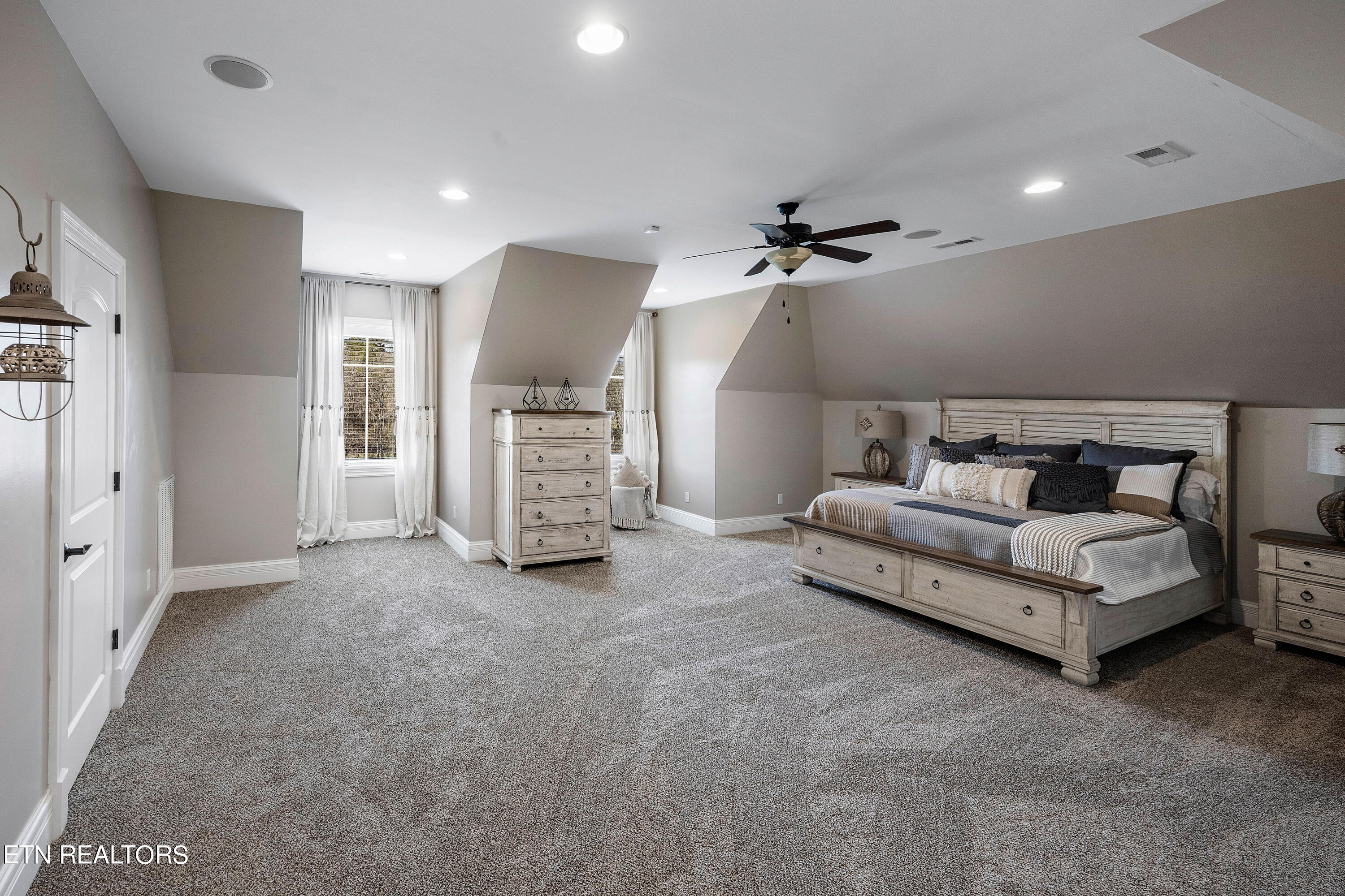 1919 Legend View Court Sevierville TN 37862