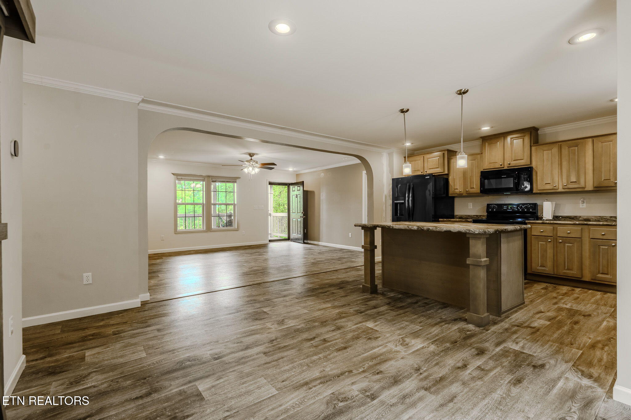 938 Mountain View Street Pigeon Forge TN 37863