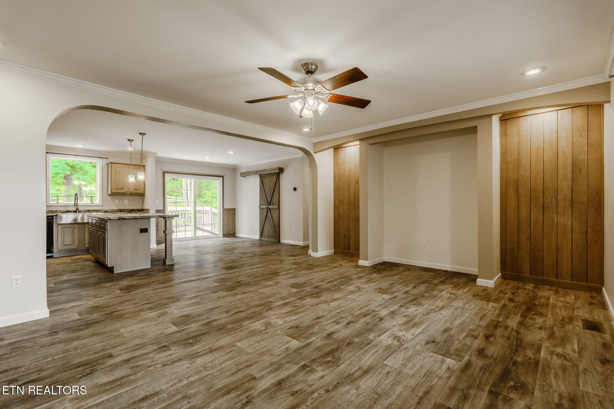 938 Mountain View Street Pigeon Forge TN 37863