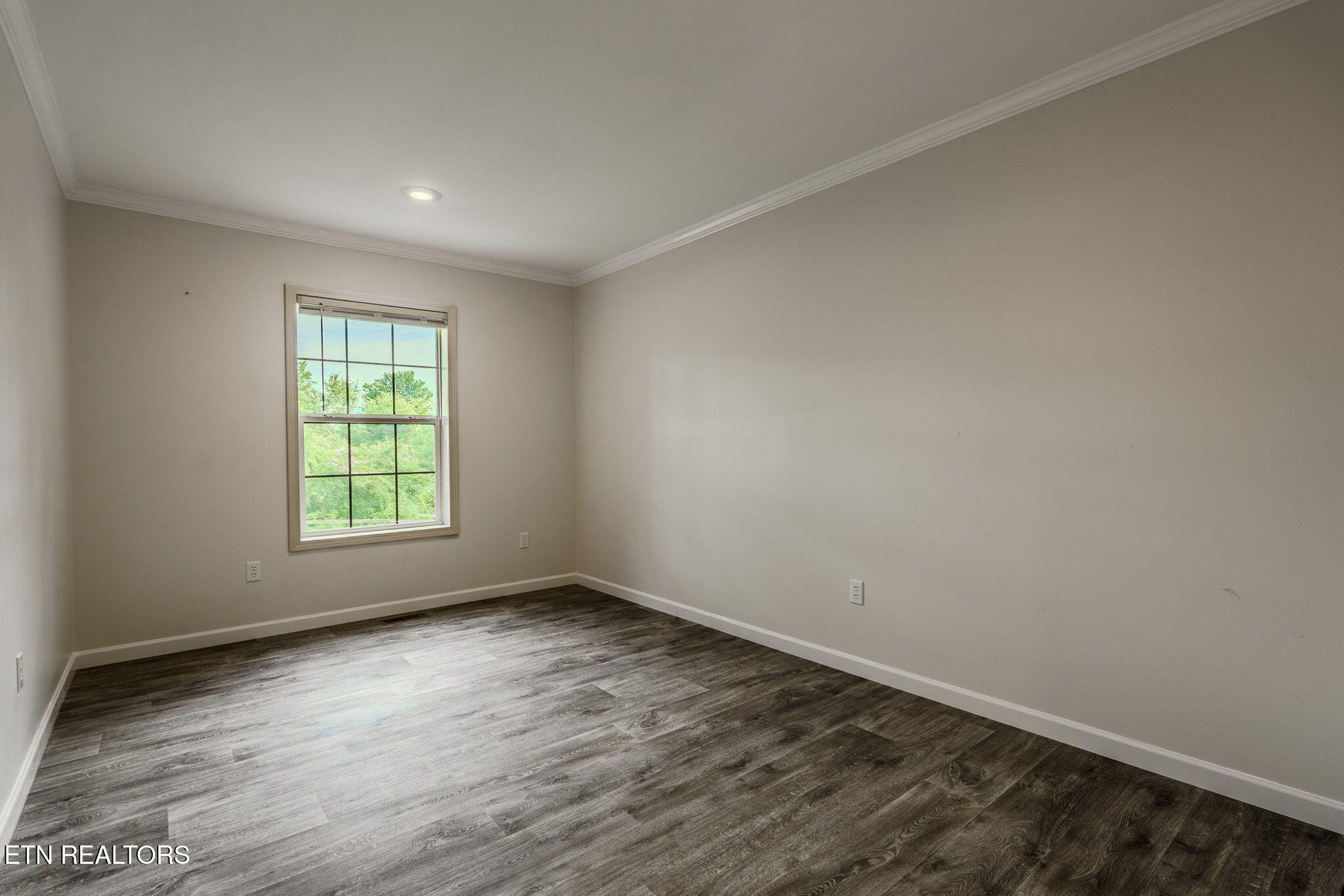 938 Mountain View Street Pigeon Forge TN 37863