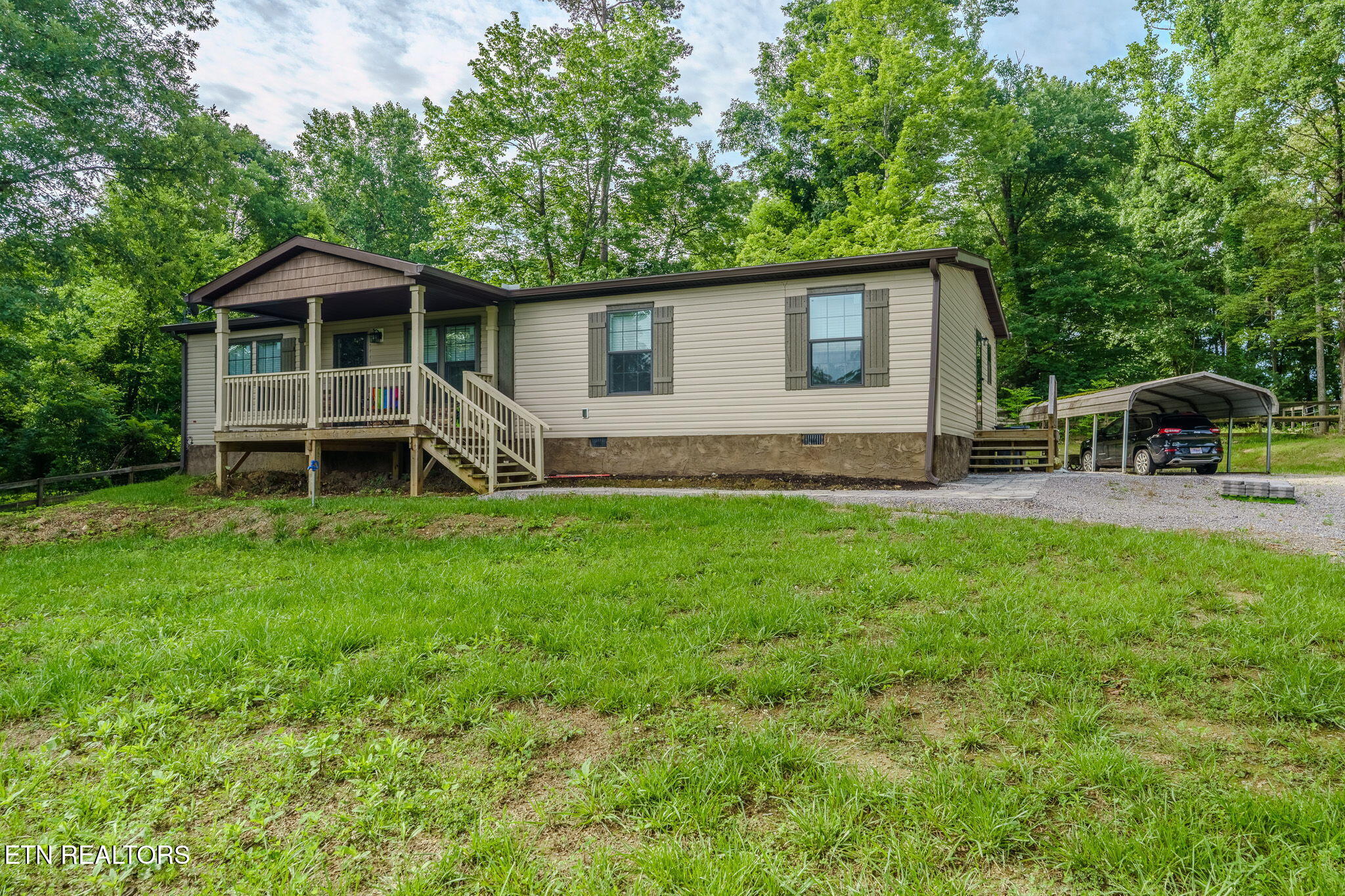 938 Mountain View Street Pigeon Forge TN 37863