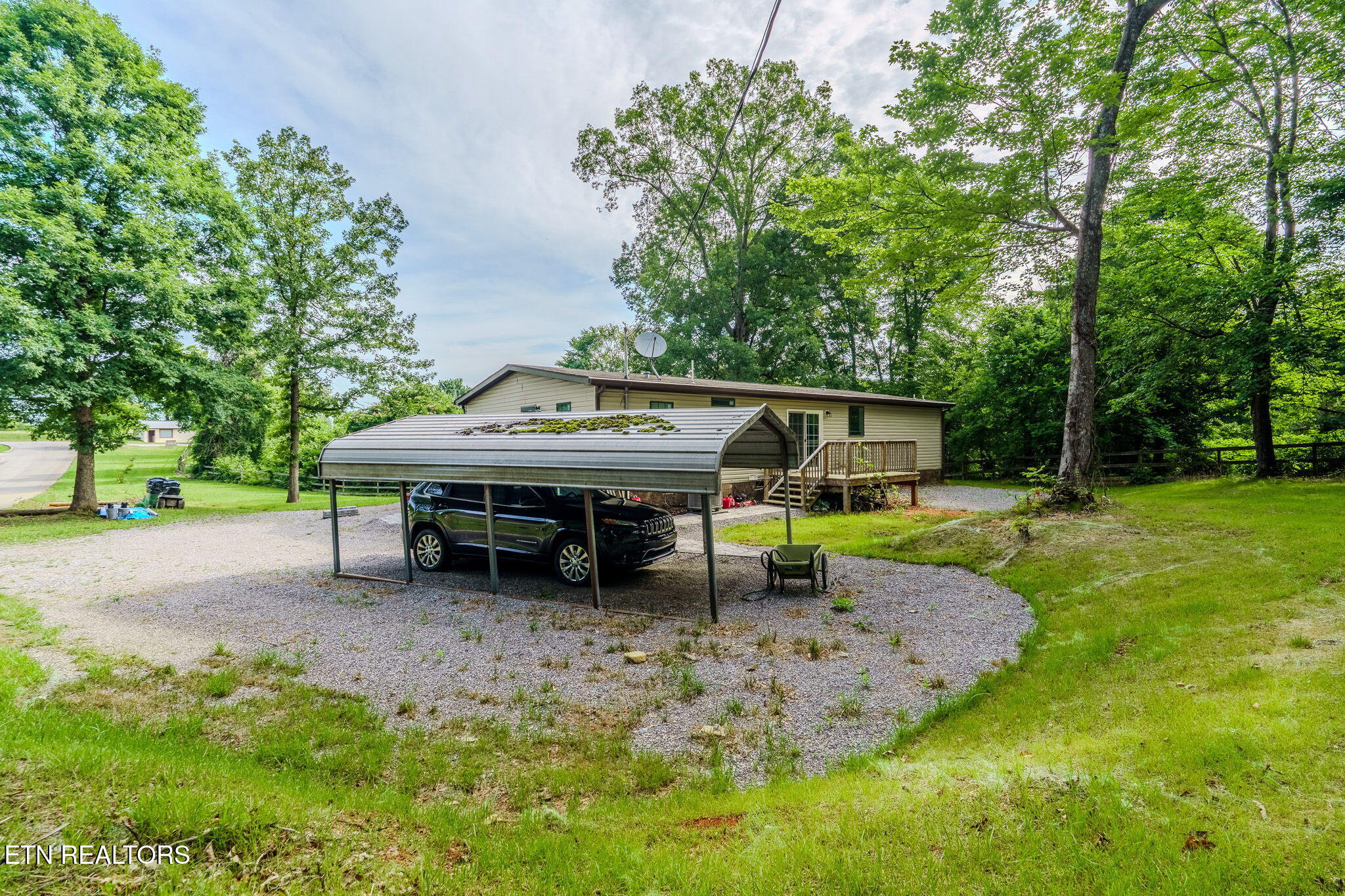 938 Mountain View Street Pigeon Forge TN 37863