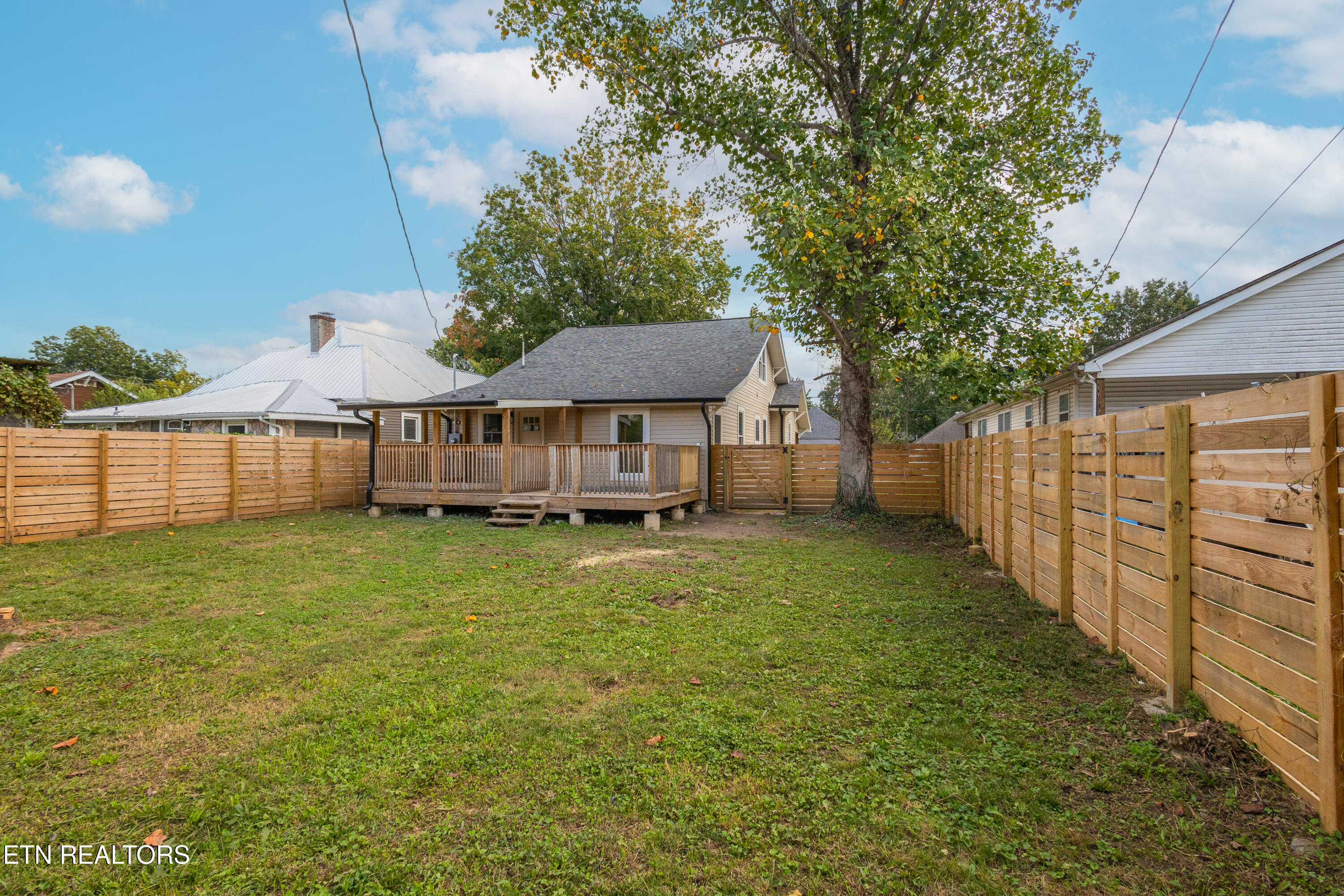 227 E Morelia Avenue Knoxville TN 37917