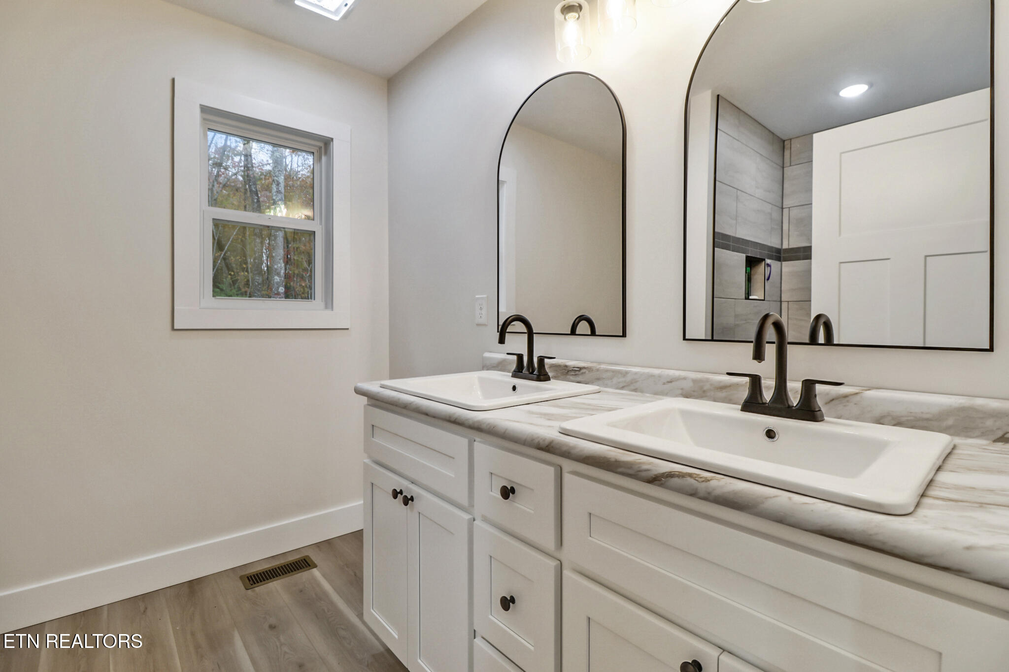 172 Creekview Court Jamestown TN 38556