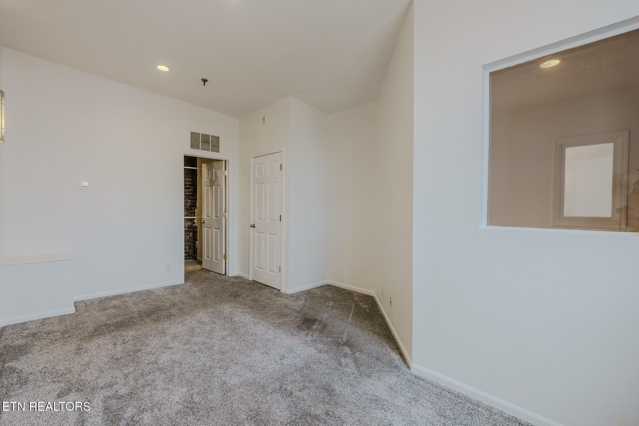 105 W Jackson Avenue Knoxville TN 37902