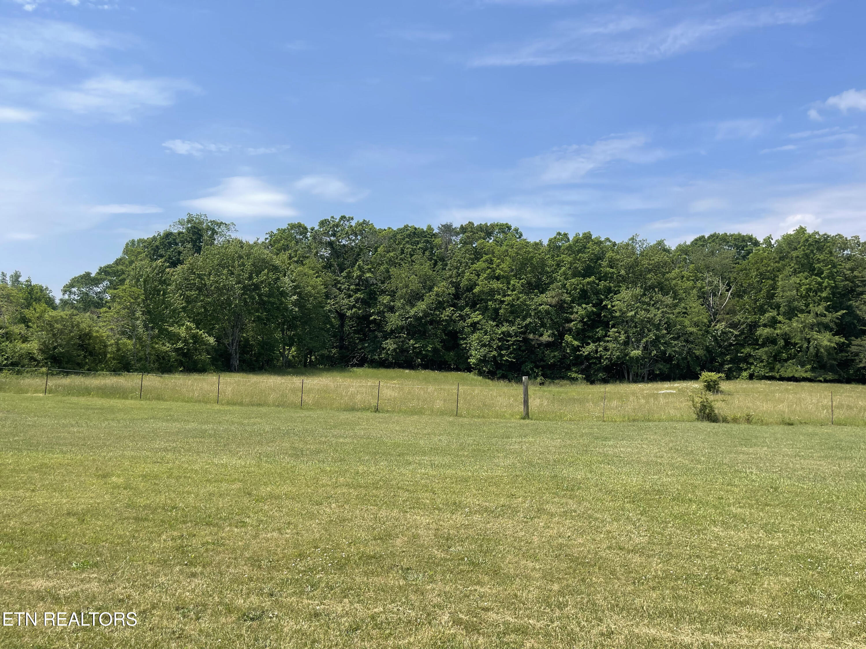 1960 Leffle Webb Road Crossville TN 38572