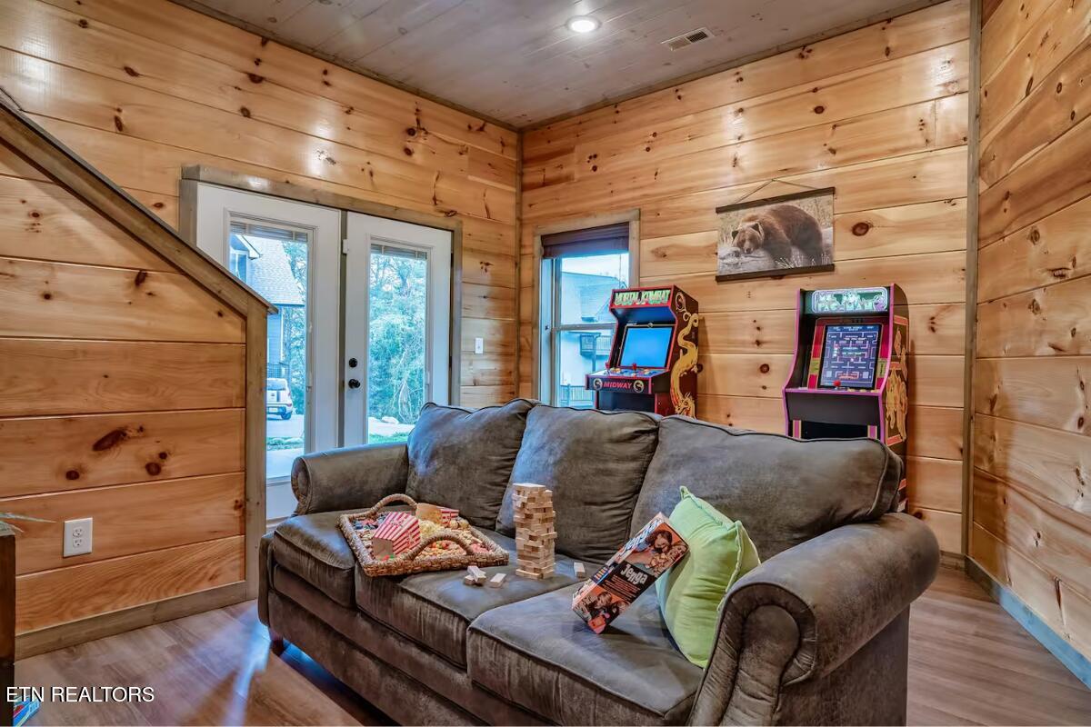 309 Paul Lafollette Way Sevierville TN 37876