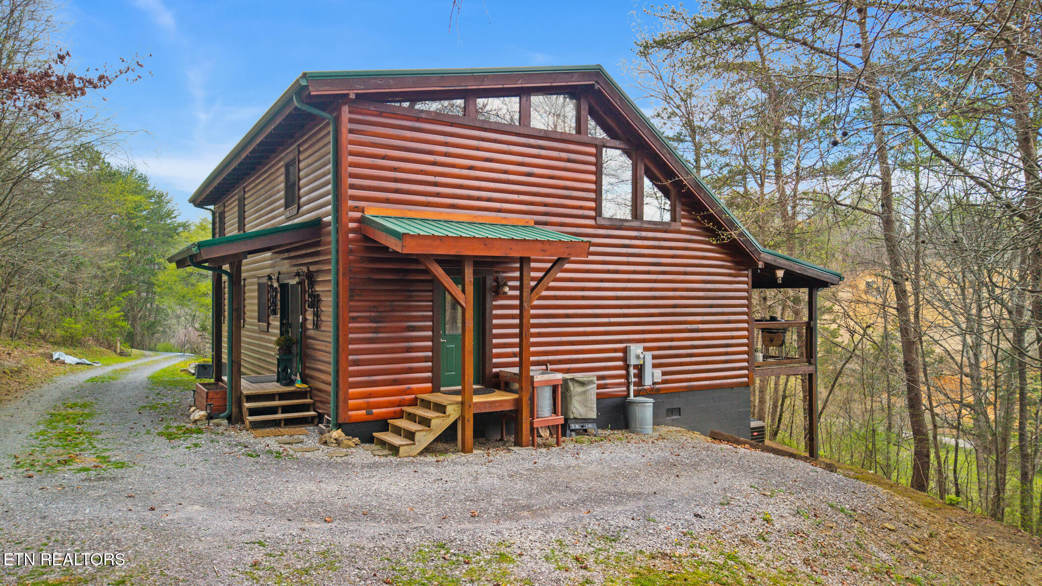 1917 Lee Proffitt Way Sevierville TN 37876