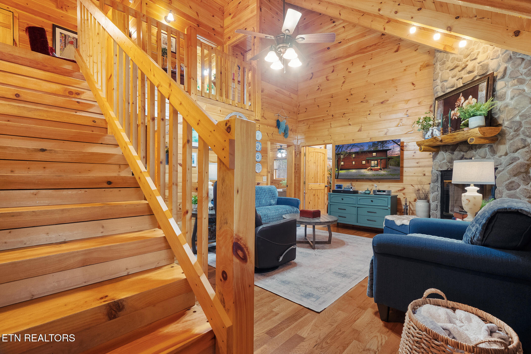 1917 Lee Proffitt Way Sevierville TN 37876