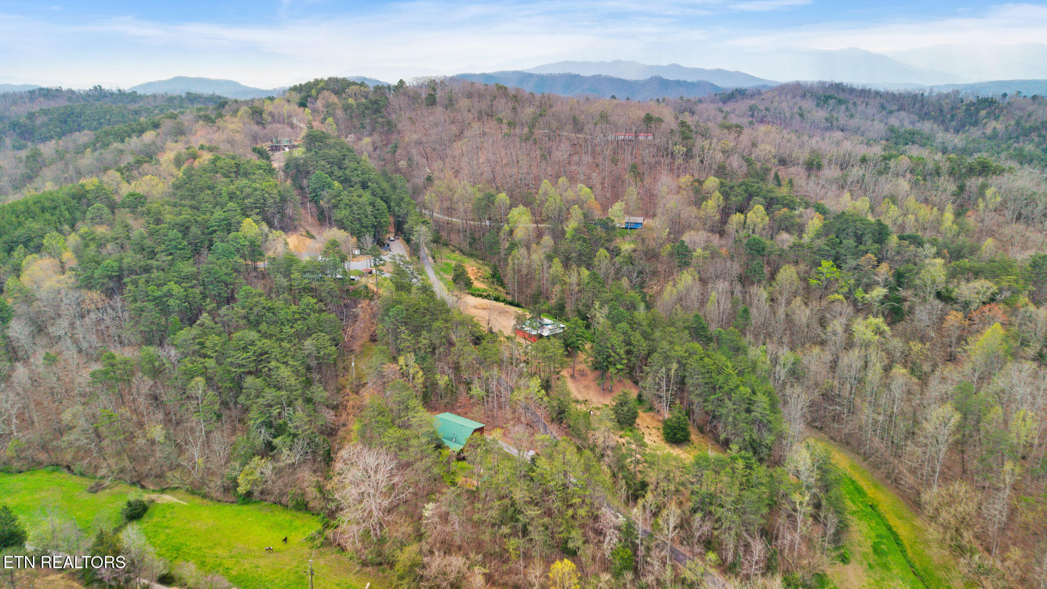 1917 Lee Proffitt Way Sevierville TN 37876