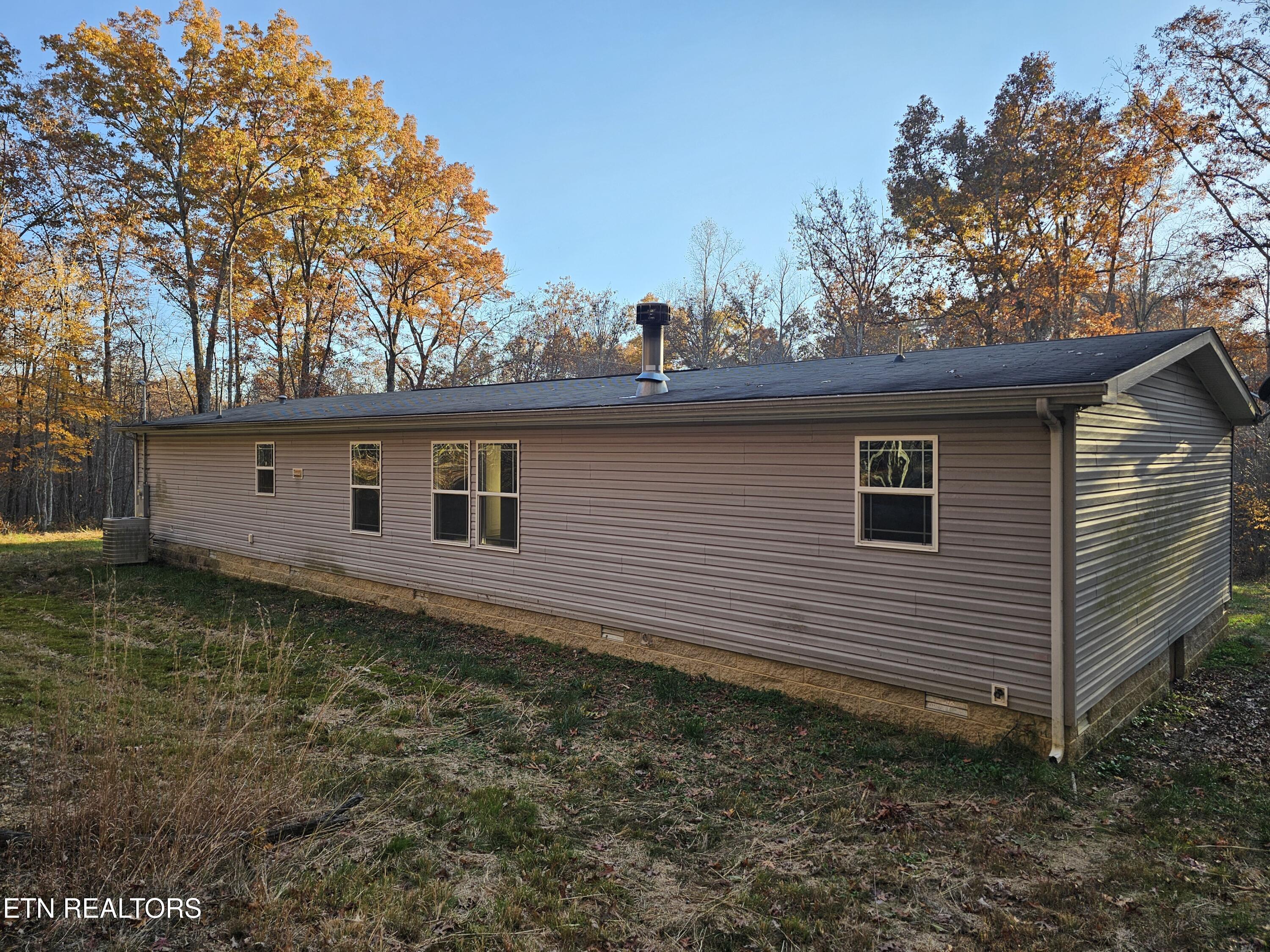 196 Red Hill Road Sunbright TN 37872