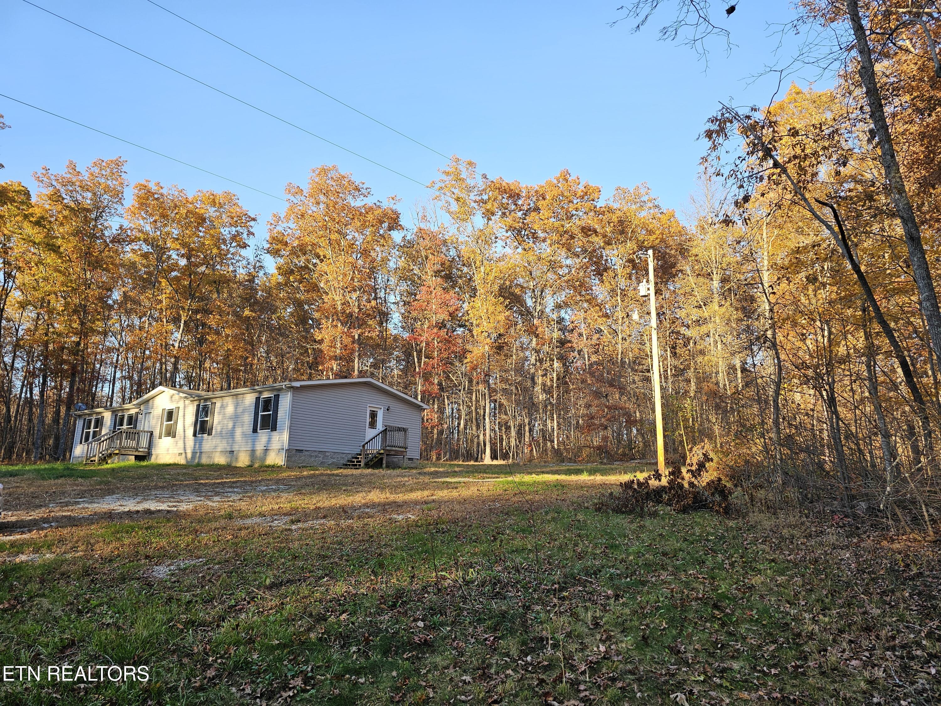 196 Red Hill Road Sunbright TN 37872