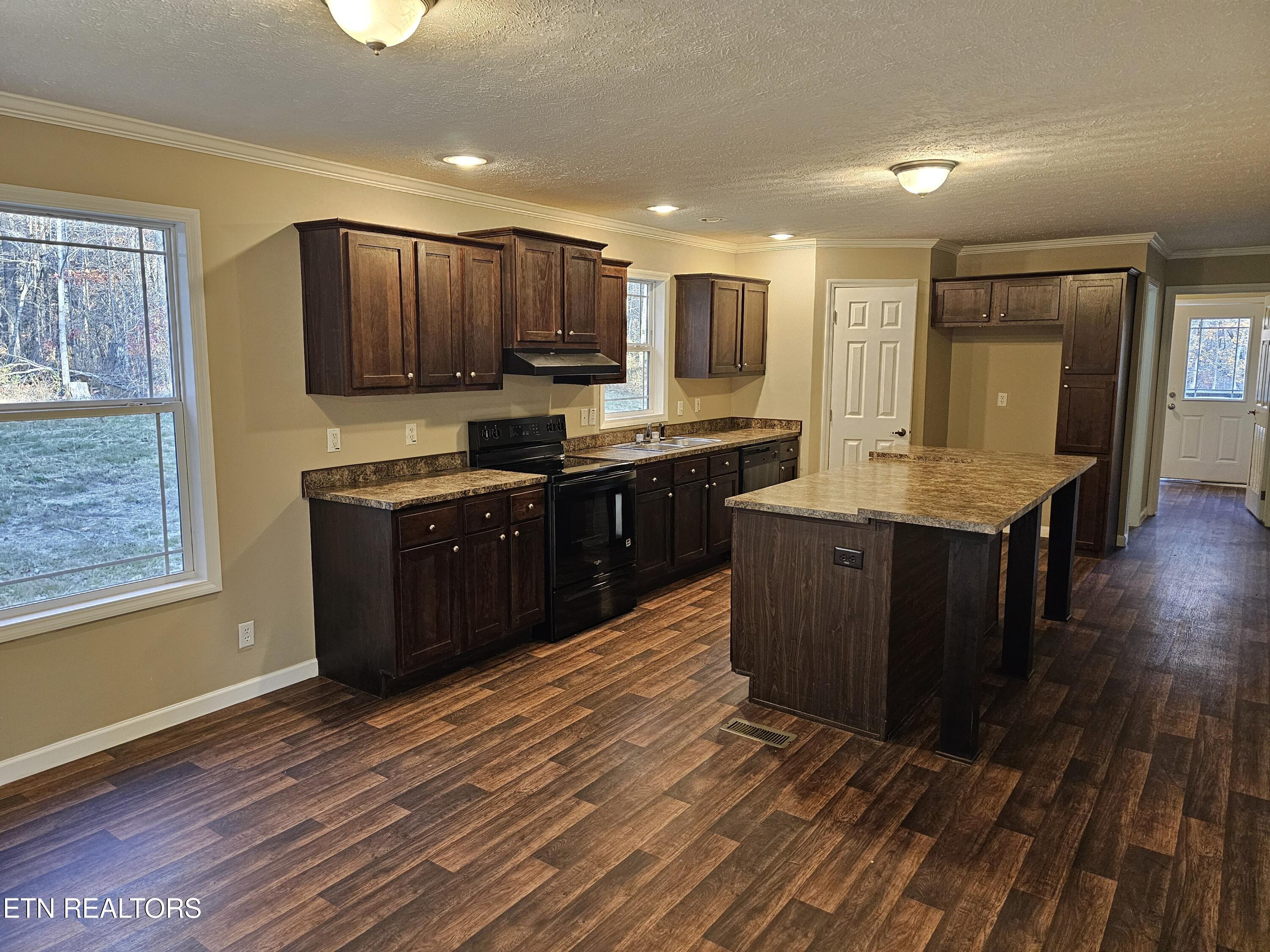 196 Red Hill Road Sunbright TN 37872