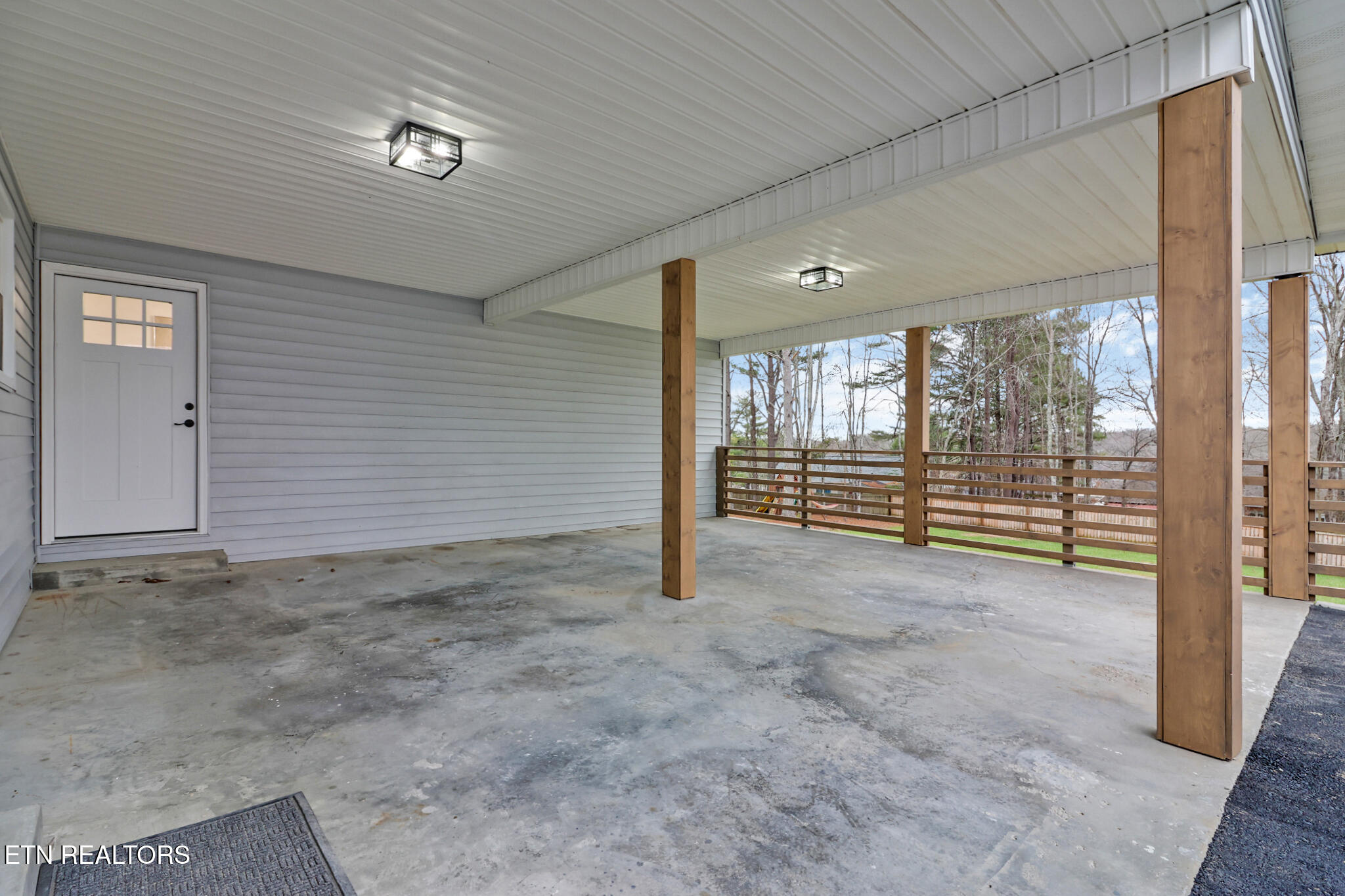 1177 Sparta Highway Crossville TN 38572