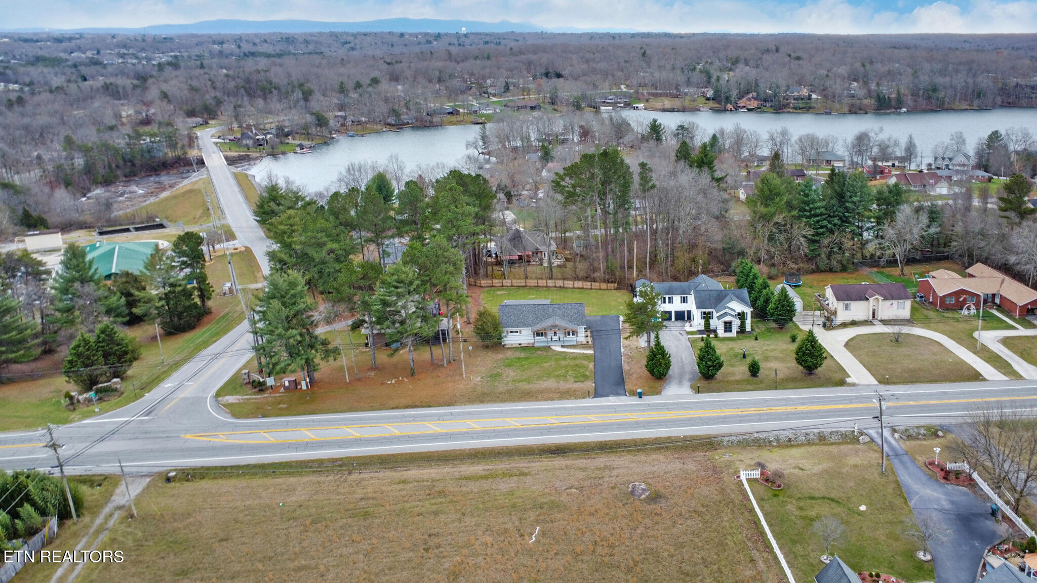 1177 Sparta Highway Crossville TN 38572